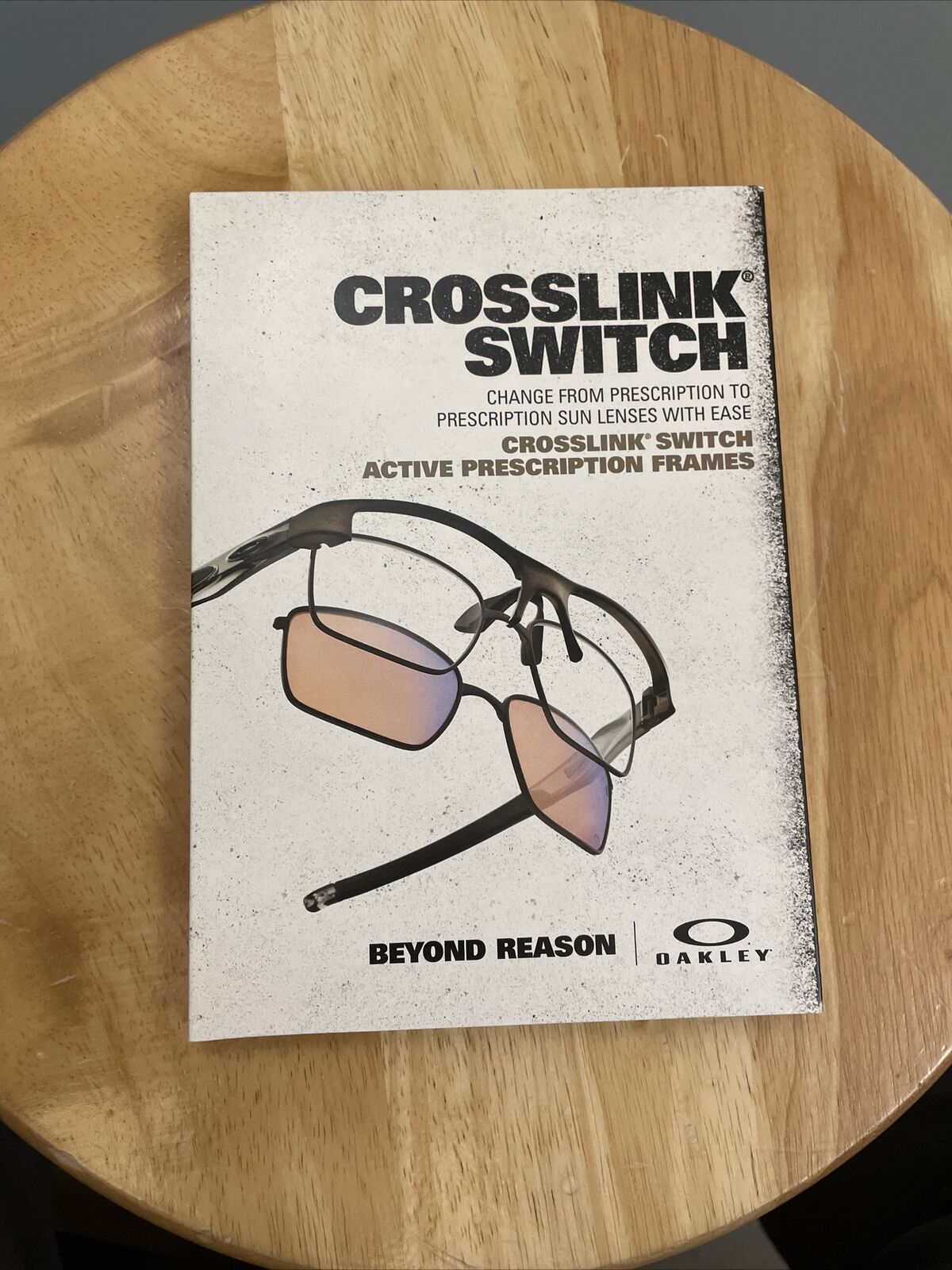 oakley crosslink switch pop card