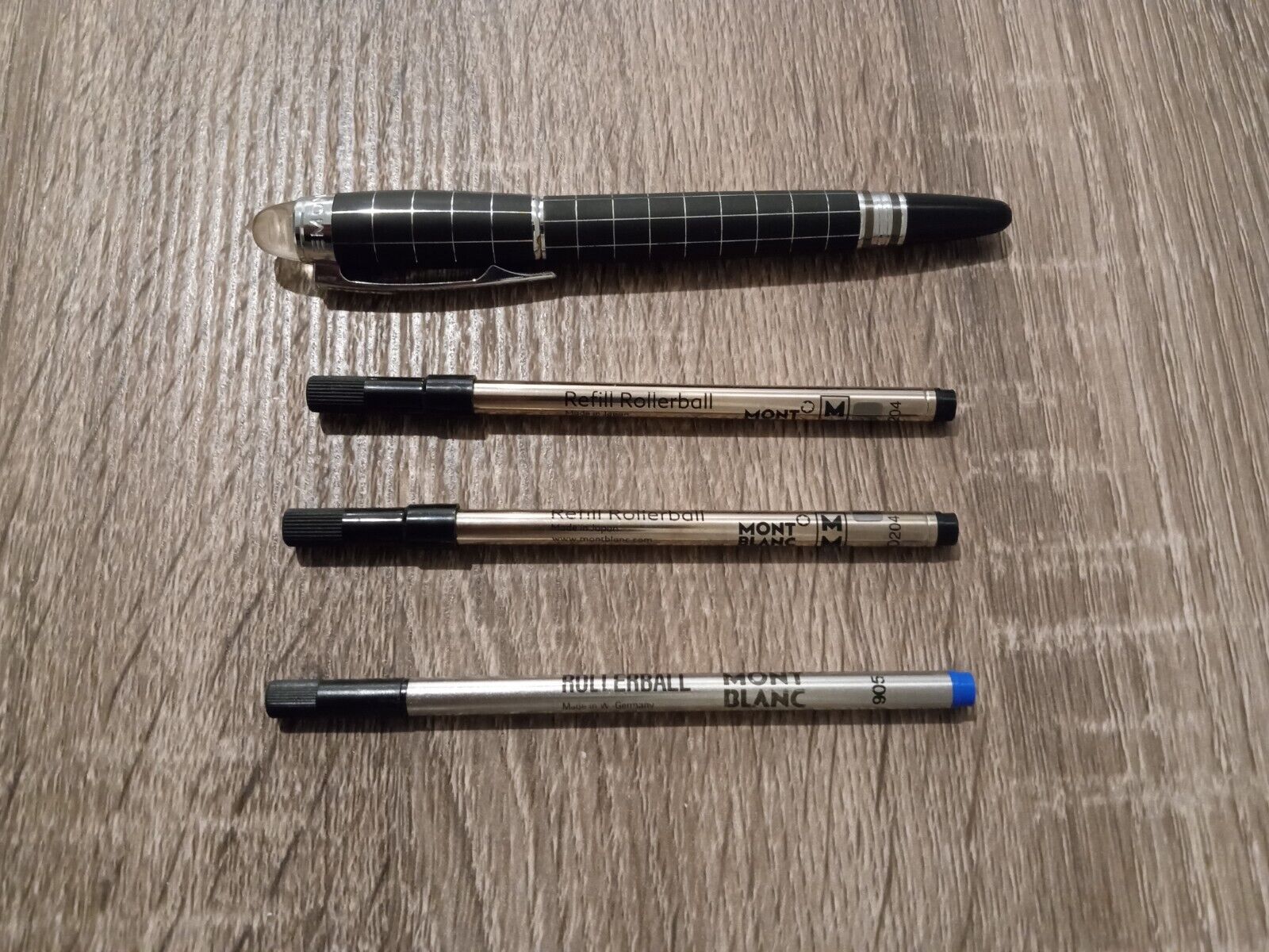 MONTBLANC Starwalker Rollerball Pen (Plaid Grid Stripes) with extra ink refills