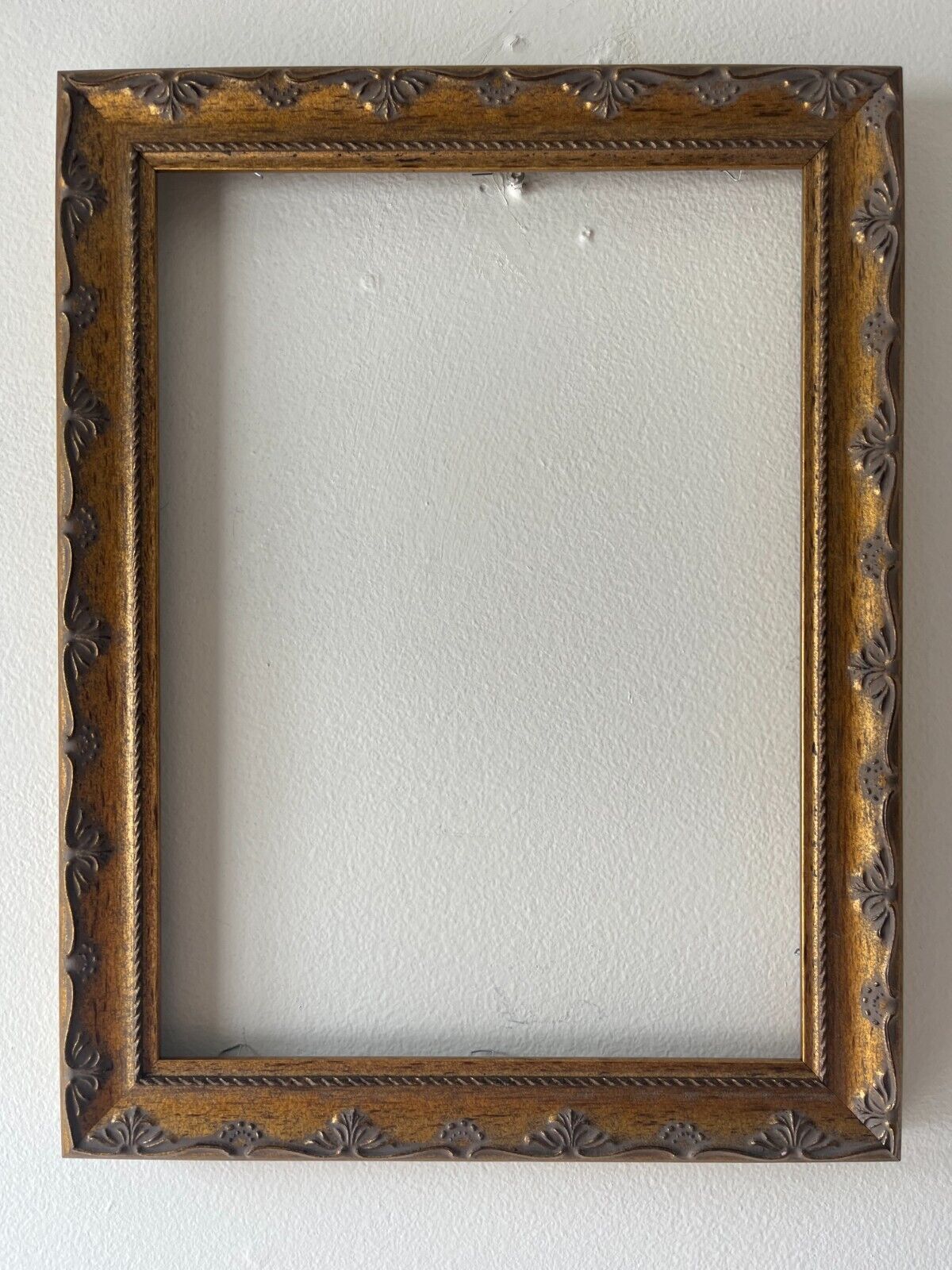 Ornate Gold Frame Unusual Size Fits 9.5\