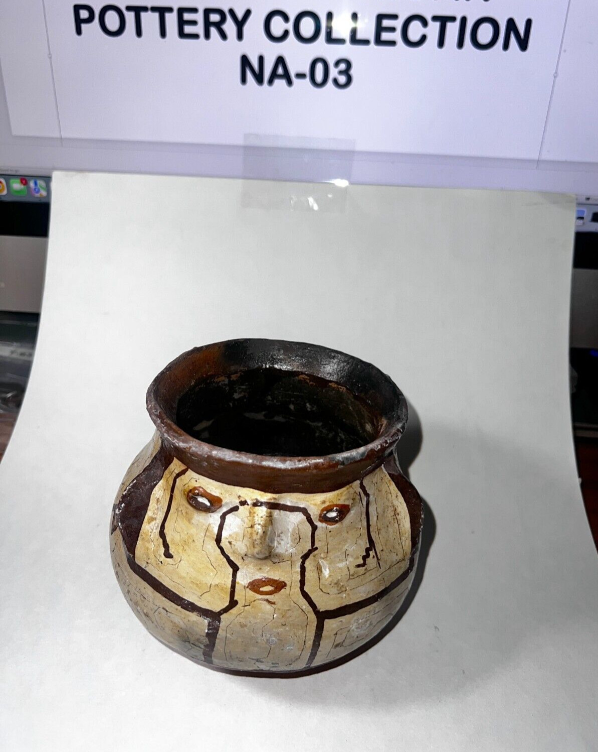 POTTERY LOT: Antique Peruvian Shipipibo Conibo Face Tribe Pottery Bowl NA-03