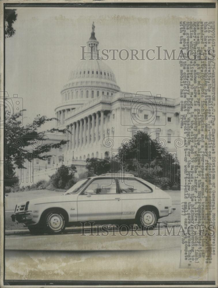 1975 Press Photo DC Chevrolet Division Of GM Unveils Chevette Smallest US Built