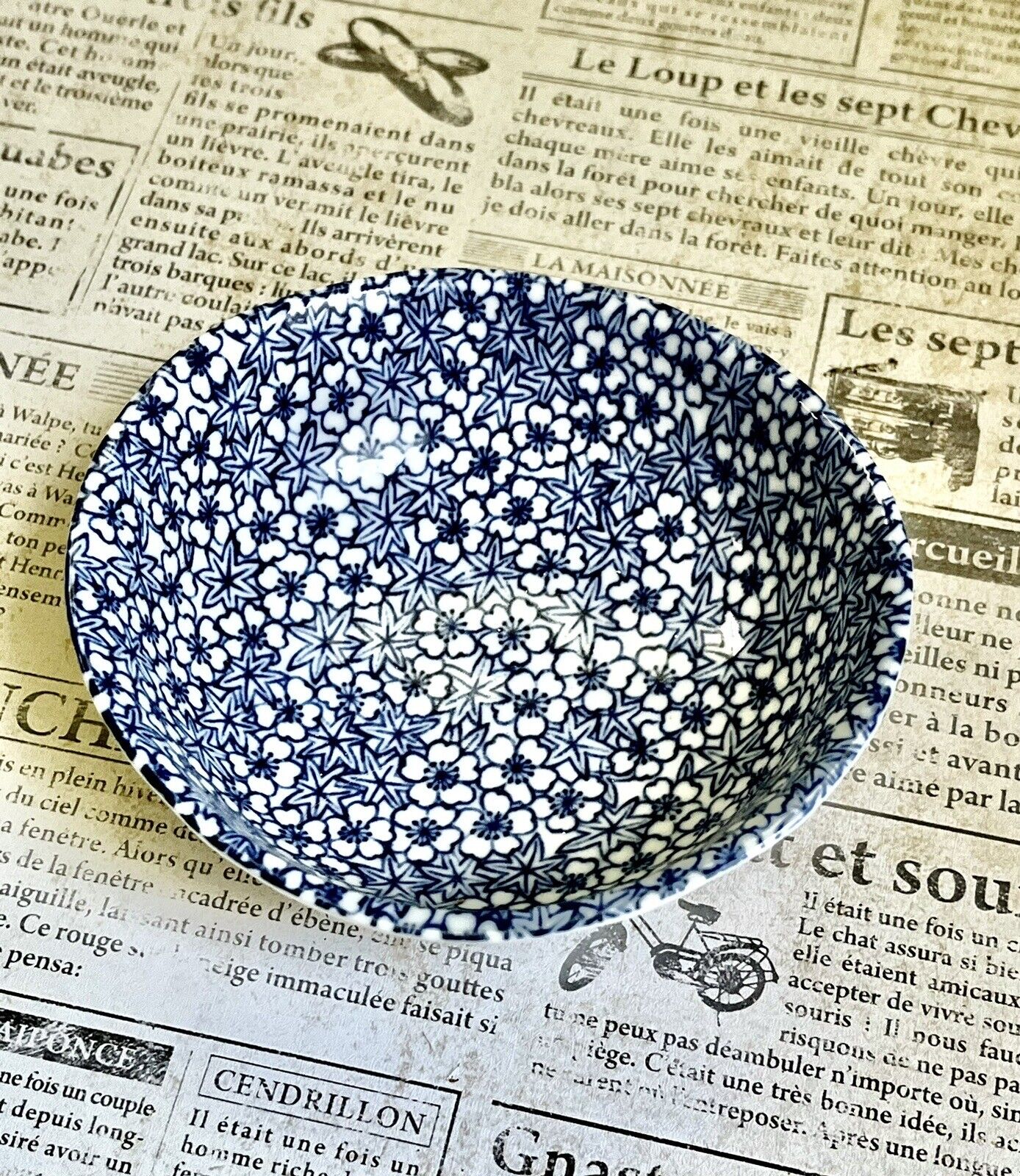 Vintage Japanese Blue & White Porcelain Rice Bowl Wabi Sabi Signed BEAUTIFUL