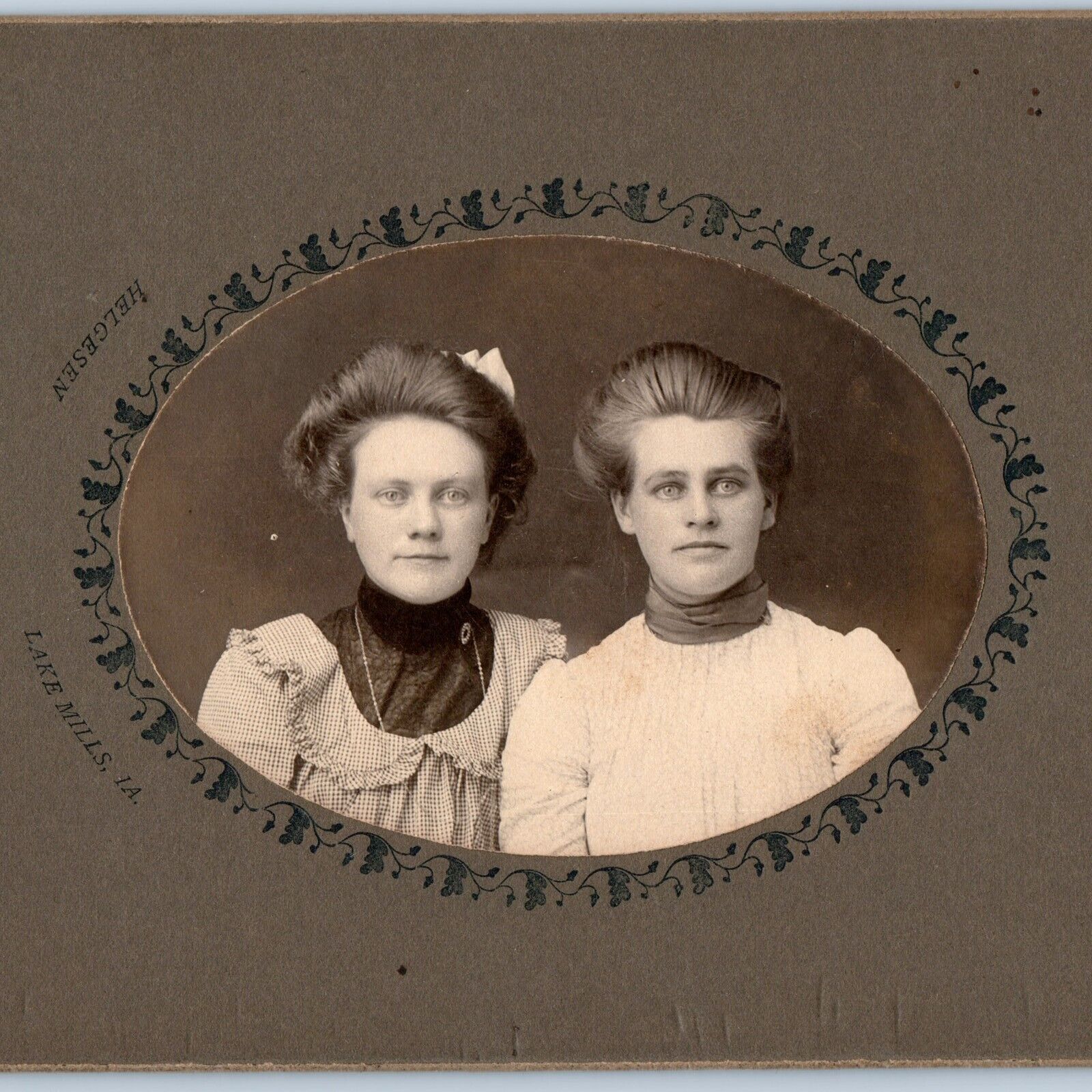 c1900s Lake Mills, MN Edwardian Young Women Cabinet Card Pompadour Helgesen B24