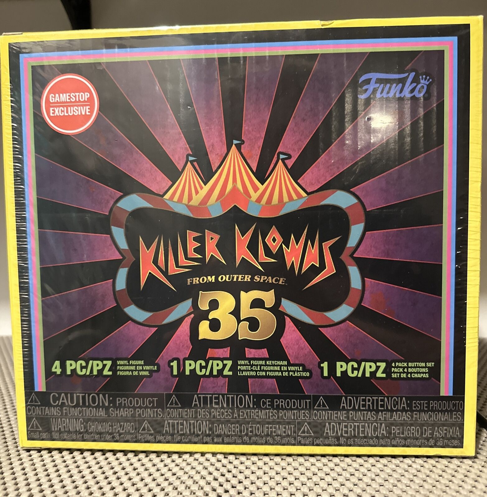Funko Pop Box Killer Klowns from Outer Space 35th Anniversary Black Light Sealed
