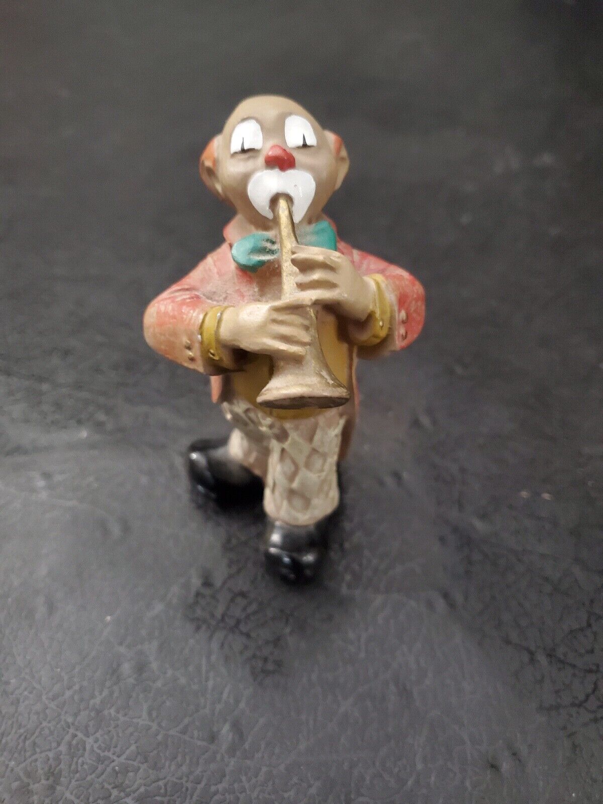 Vintage 1992 Enesco Parastone Mardi Gras Clown Collection Playing Horn