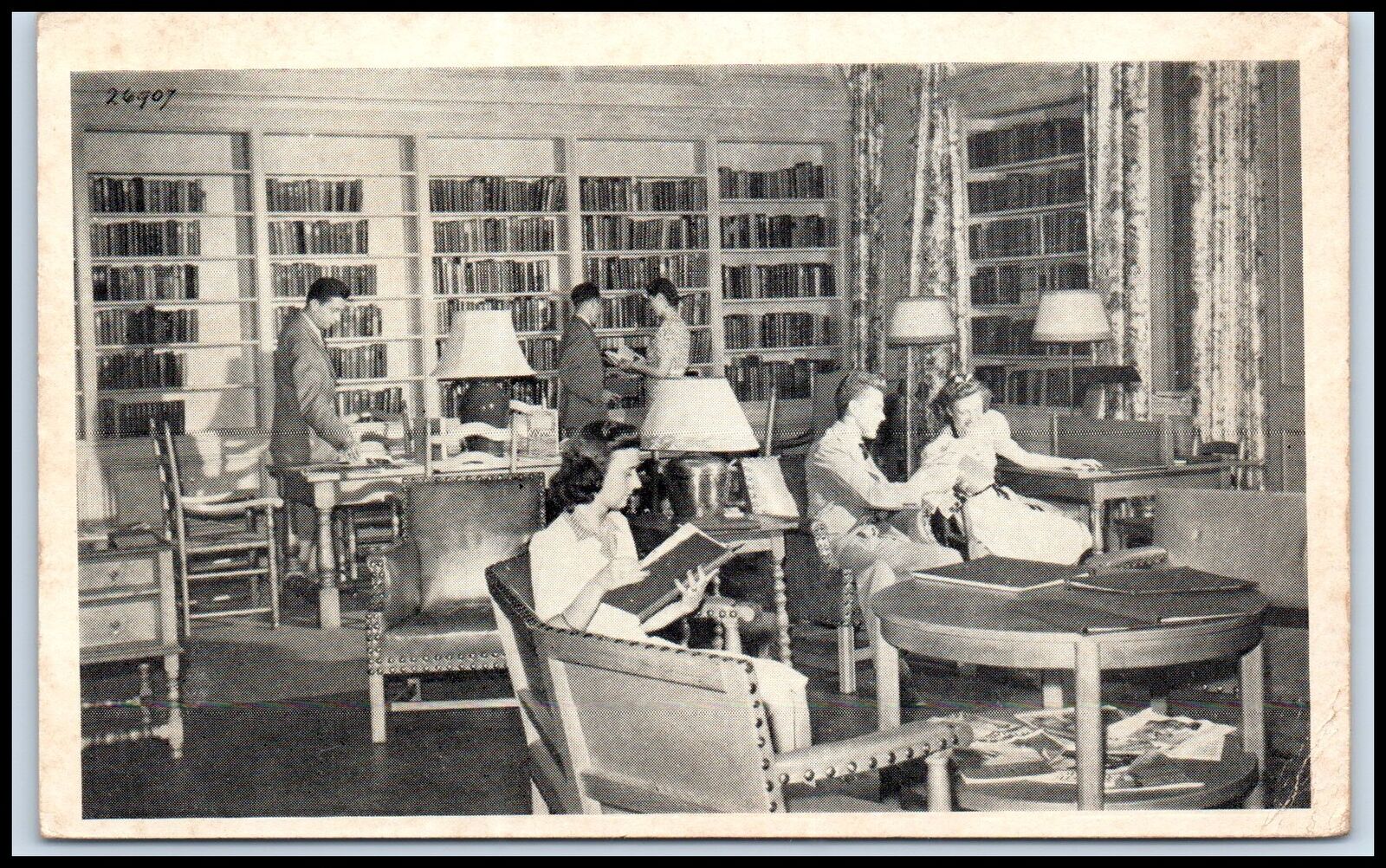 Postcard Members\' Library Boston MA T56