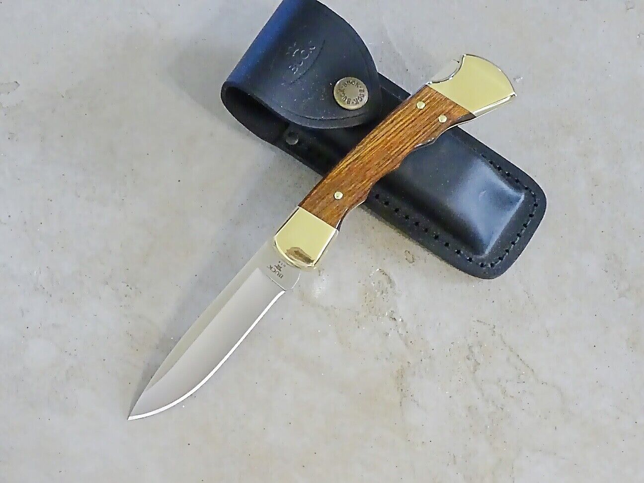 Buck Custom 110-FG Folding Hunter Knife Walnut/Brass S30V Blade - NEW