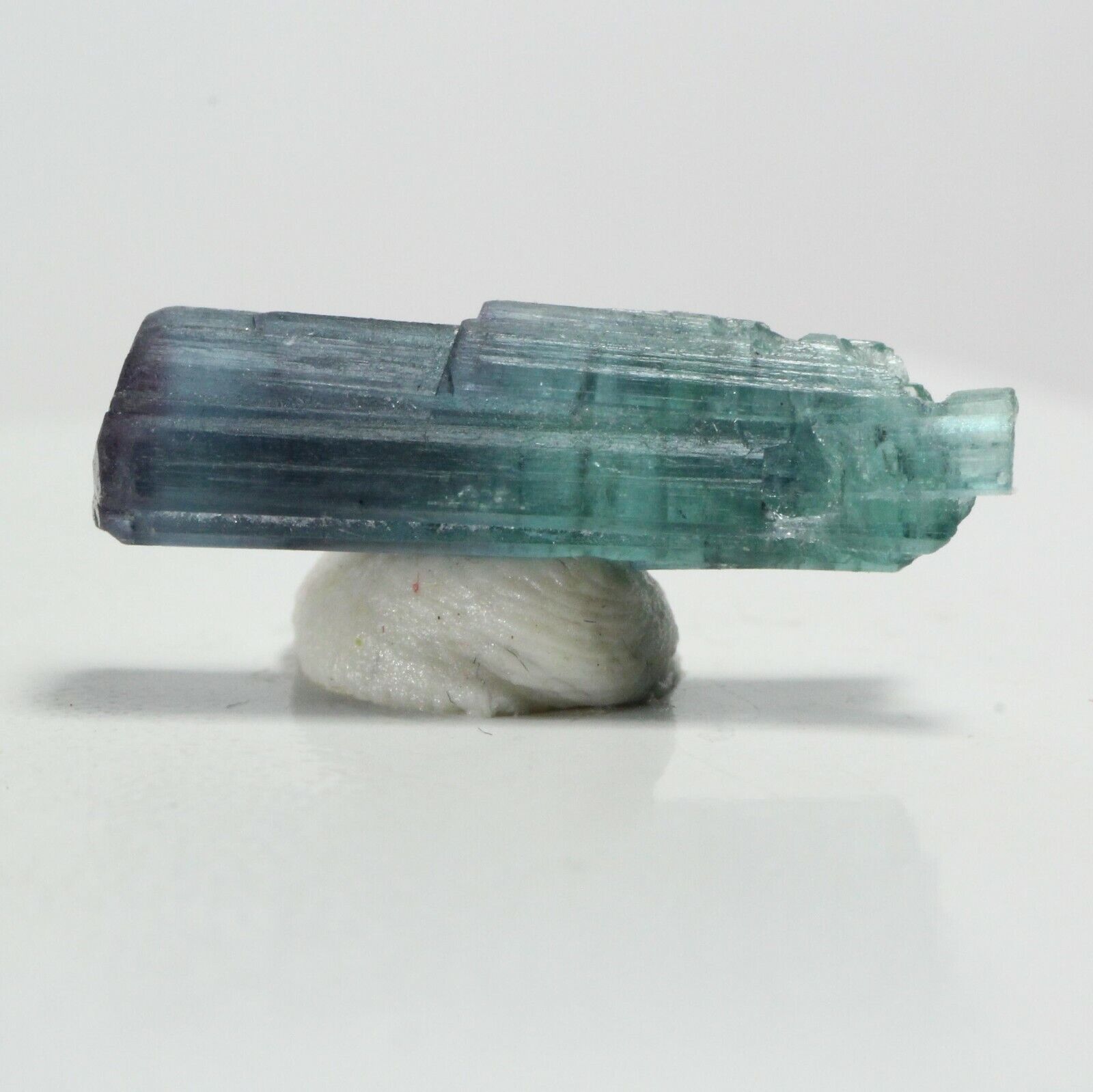 2.20ct Blue Tourmaline Crystal Gem Mineral Afghanistan Indicolite Indigolite D28