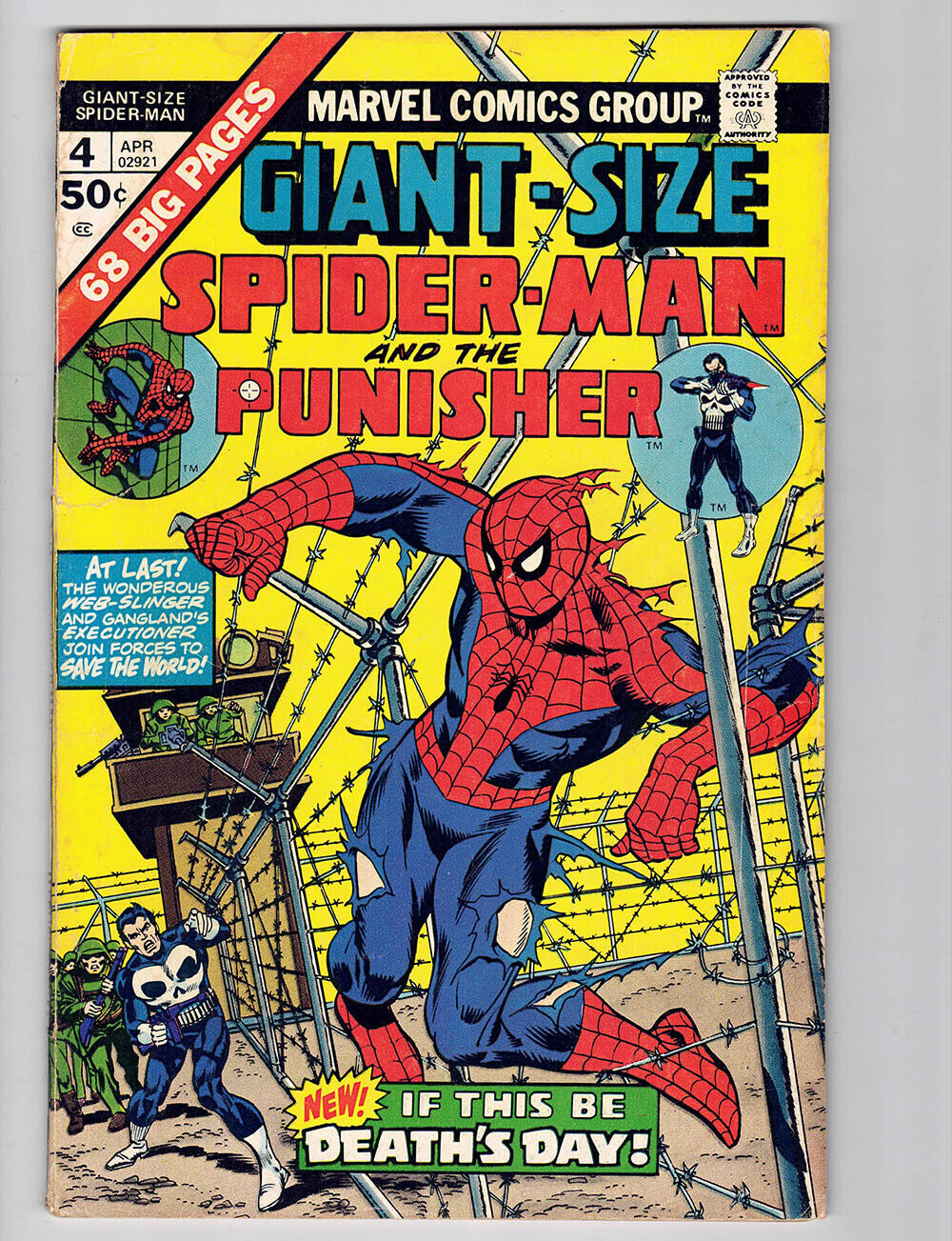 GIANT-SIZE SPIDER-MAN #4 3.0 3RD APP PUNISHER 1975 OFF-WHITE PAGES
