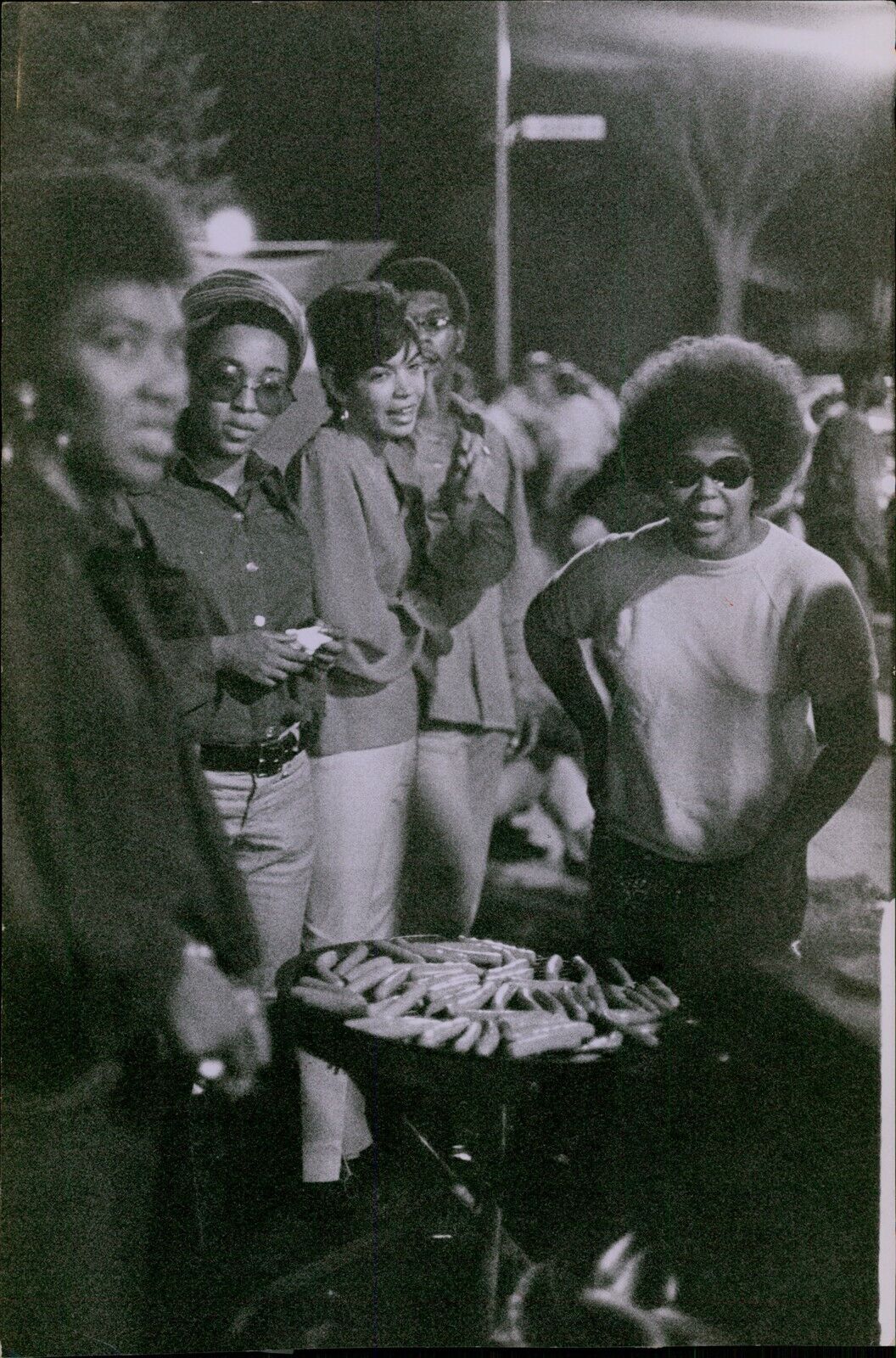 LG810 1969 Original Photo PLYMOUTH AVENUE COOKOUT Black People Barbeque Hot Dogs