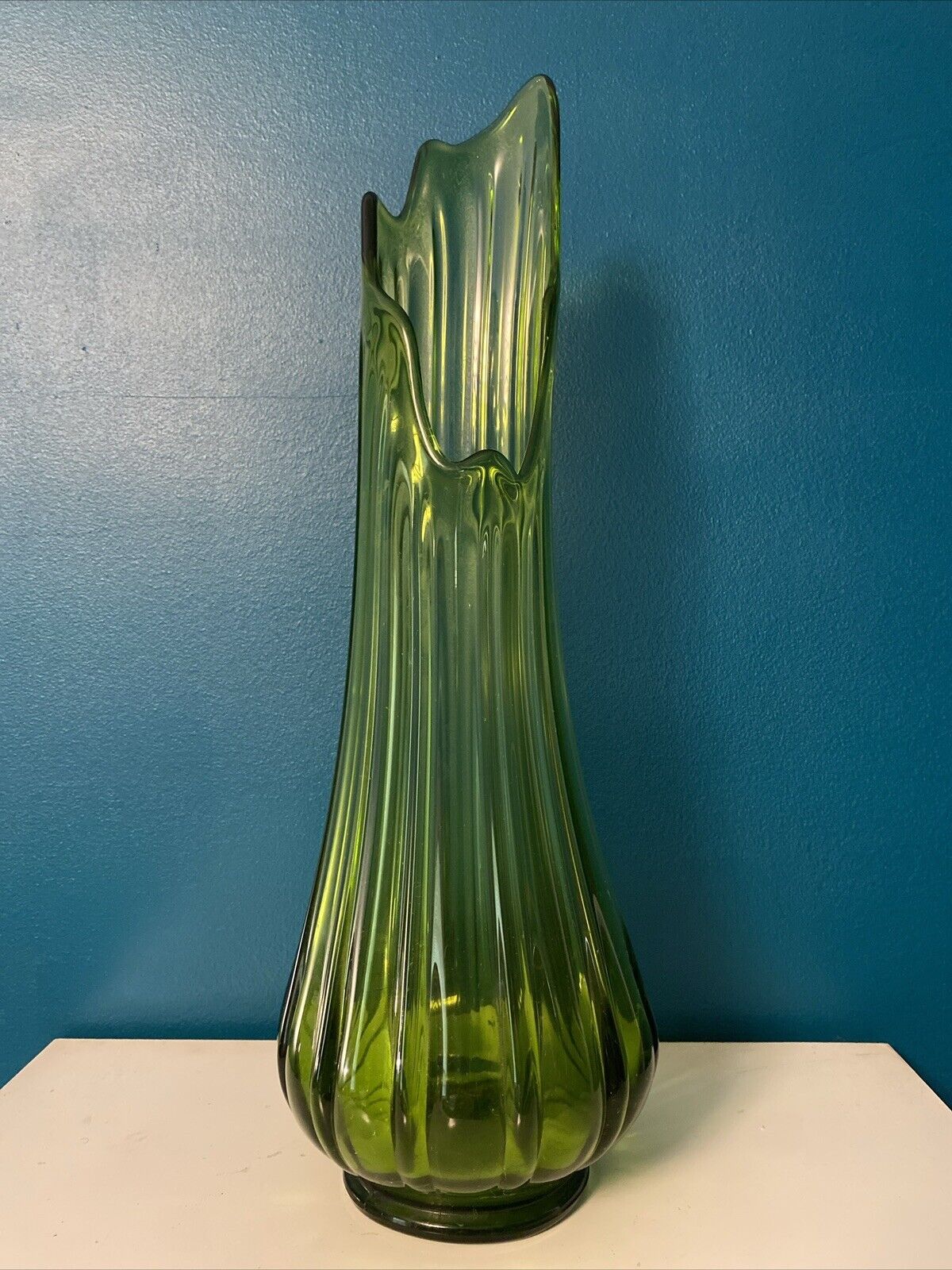 Large Vintage MCM L.E. Smith Green 20” Swung Vase