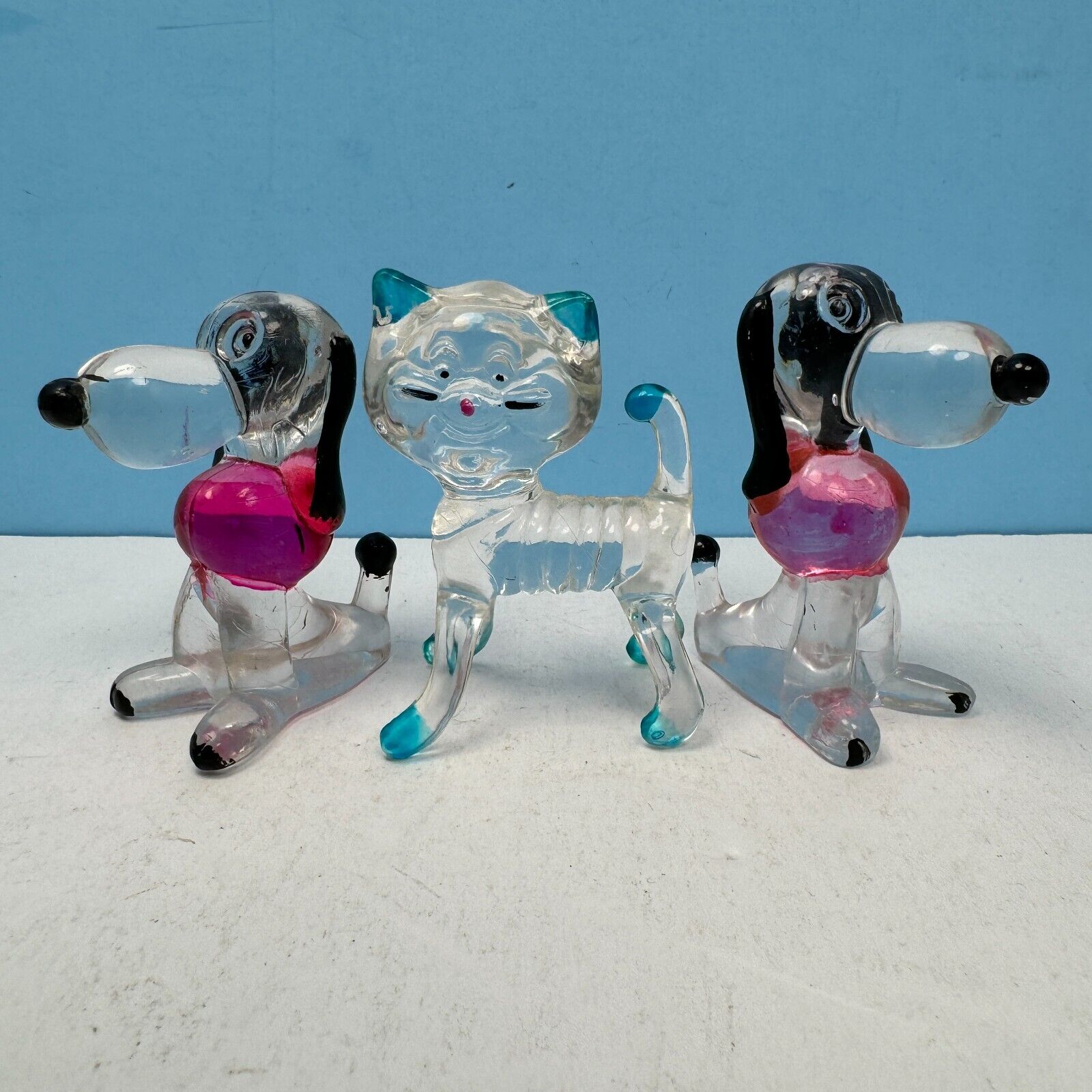 VINTAGE ANIMAL FIGURES CLEAR LUCITE 2~SNOOPY DOGS & CAT~COLOR ACCENTS~HONG KONG?
