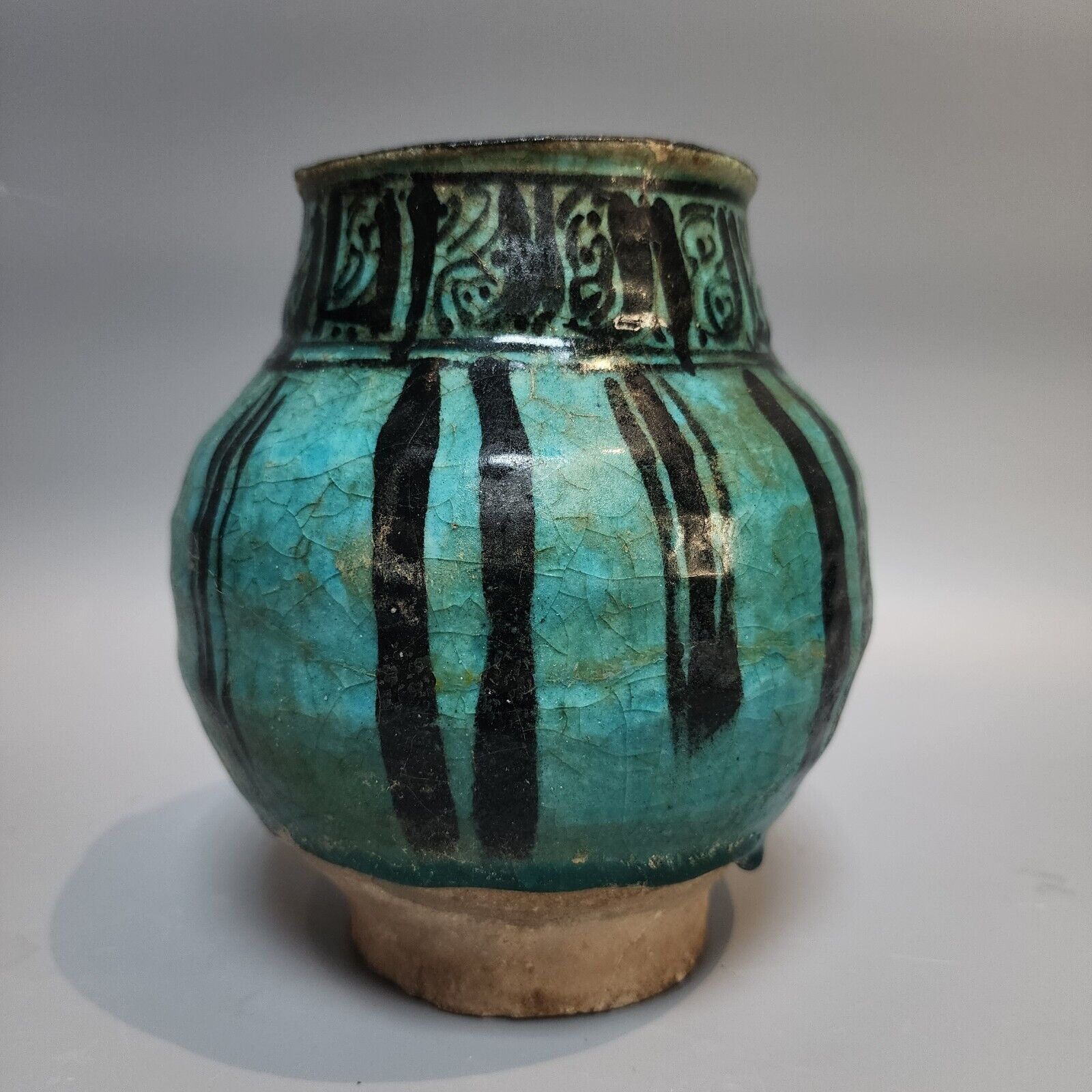 A 12TH-13TH CENTURY IMPORTANT LARGE KASHAN POTTERY TURQUOISE KUFIC VESSEL. 