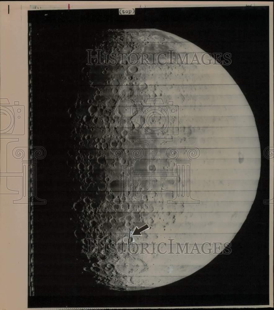 1967 Press Photo Earthquake fault revealed on moon surface by Lunar Orbiter 4.