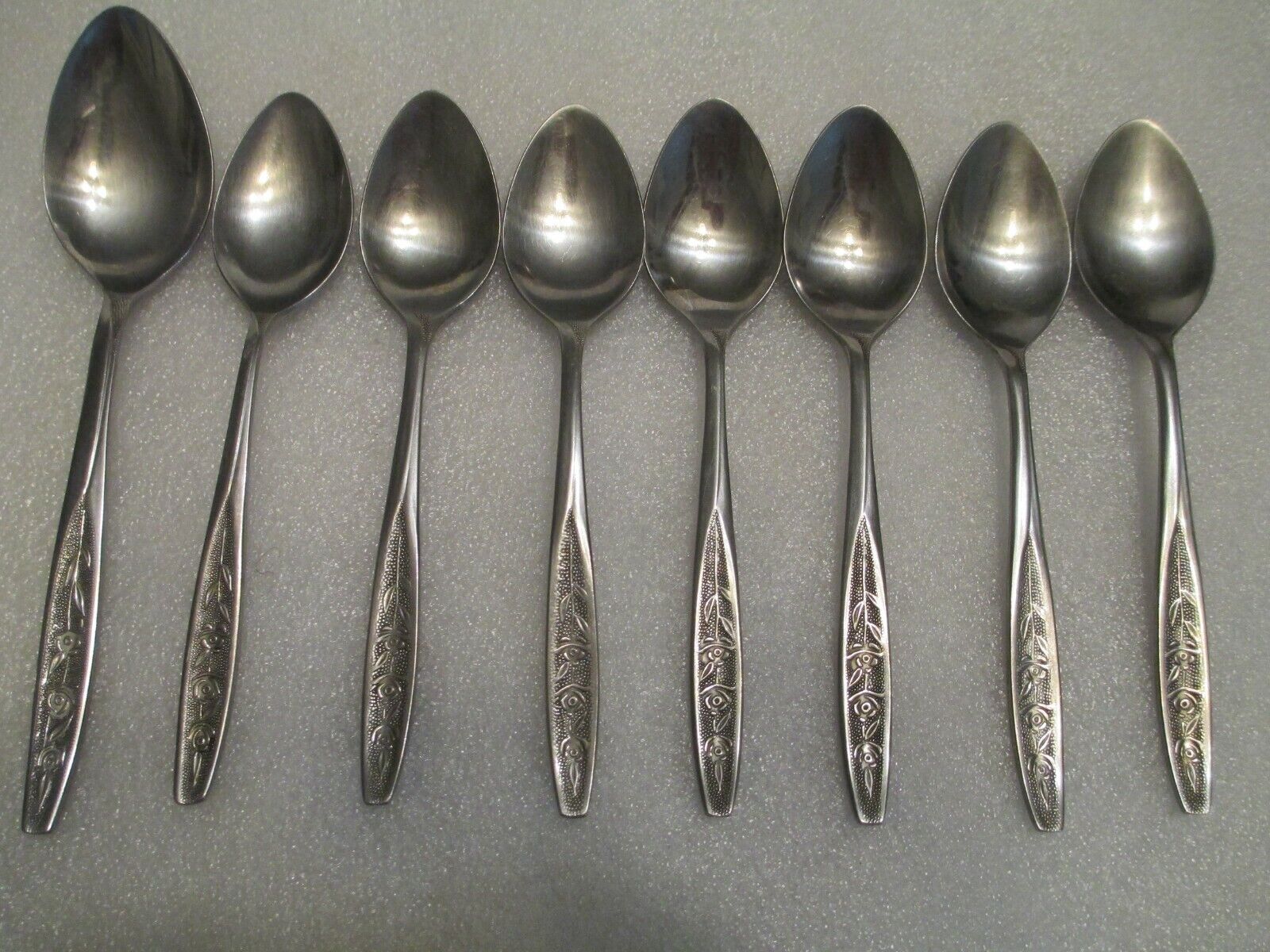 Customcraft Textured Rose Floral Stainless Flatware Spoon lot of 8 Vintage