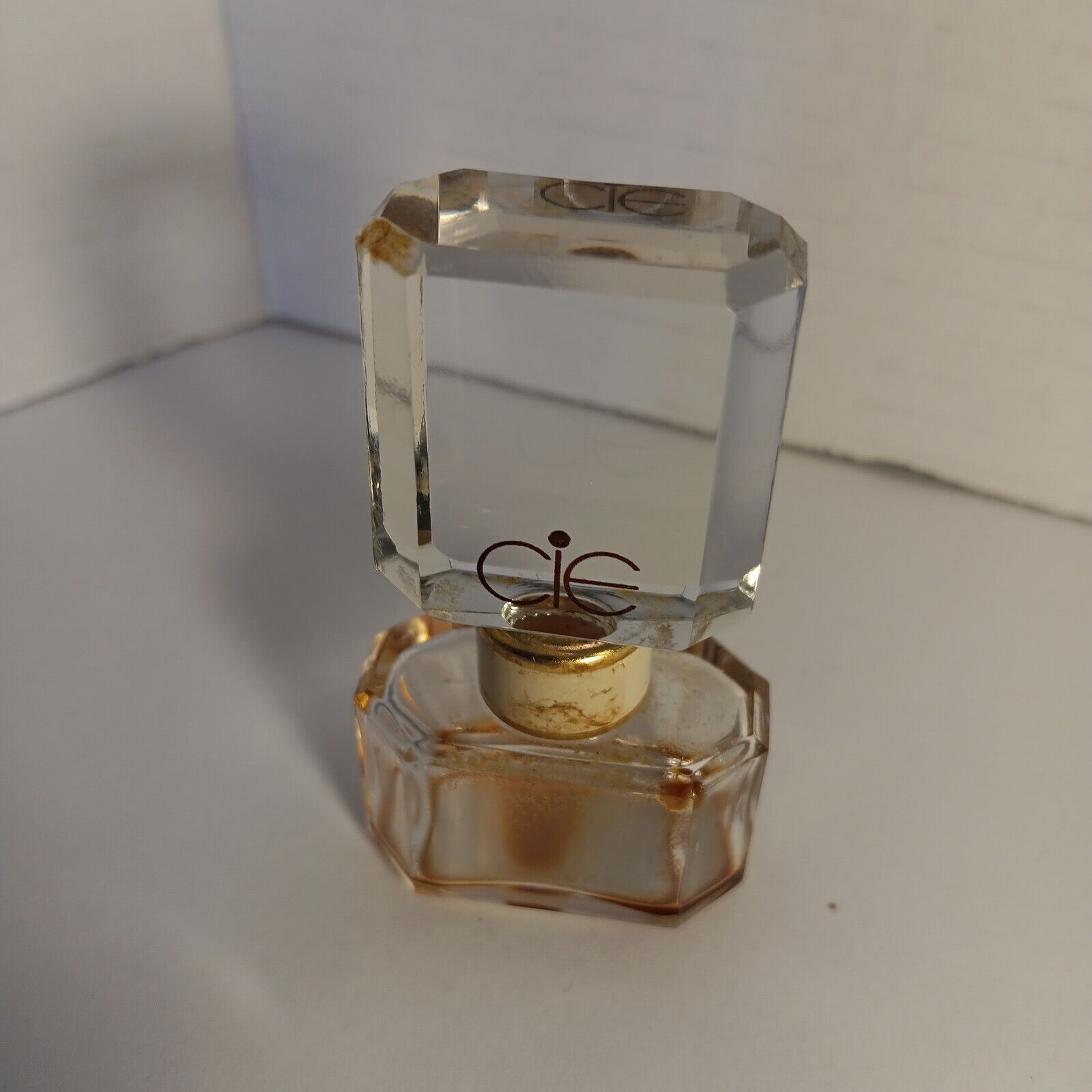CiE Perfume Bottle From 1970s Elegant Clear-Glass Stopper And Base France