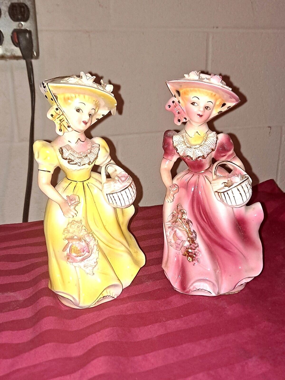 🎈🎉NO RESERVE🎈🎉Vintage Pair of Lady Figurine\'s Made in Japan