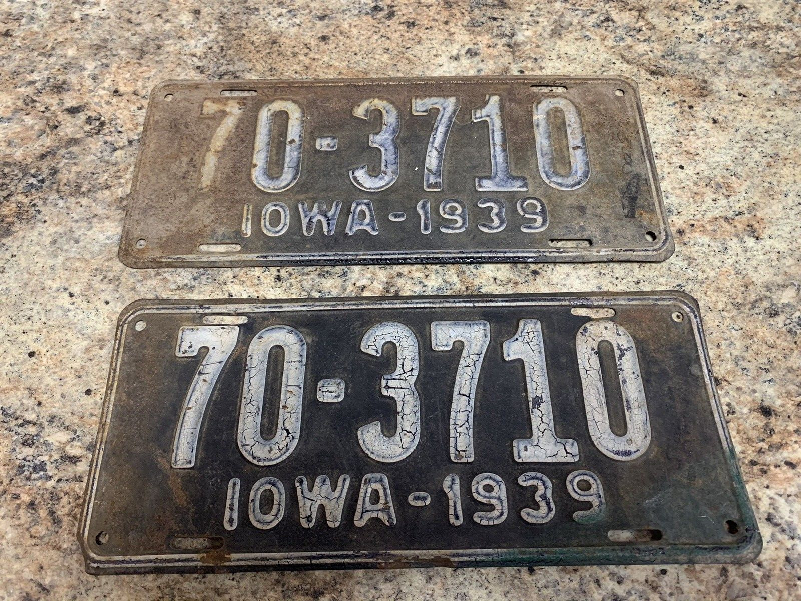 2x \Vintage License Plate Iowa 1933 Chevy Ford Truck 70-3710  (11D)