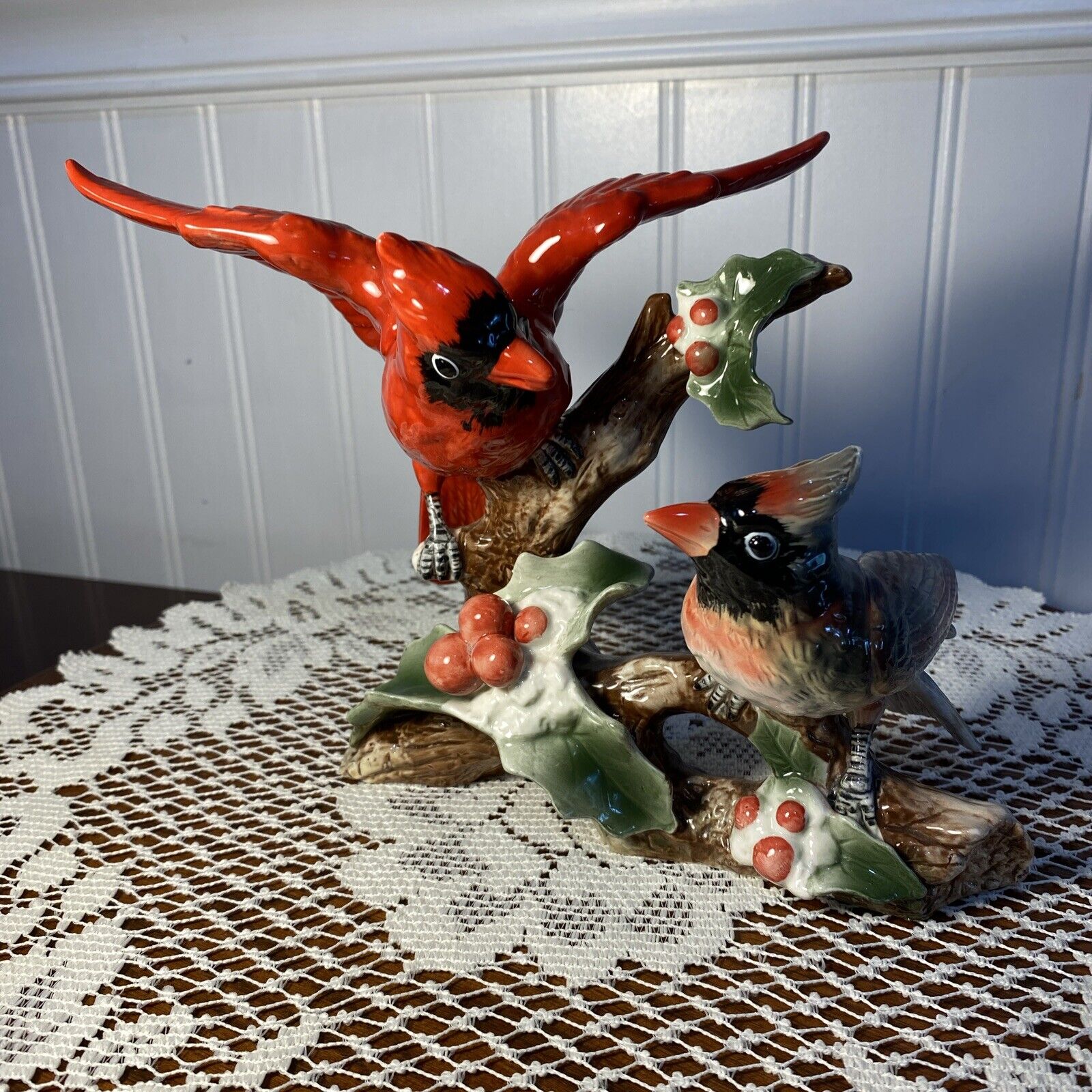 VINTAGE PORCELAIN DOUBLE CARDINAL ON A HOLLY BRANCH FIGURINE
