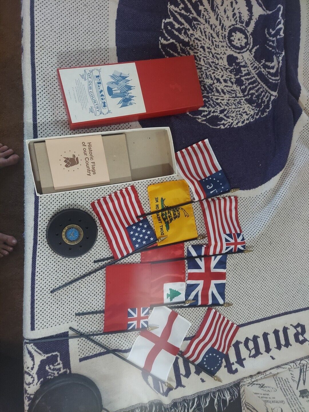 Vtg Annin & Co Historic Flags of Our Country 9 Flag Display Set  F