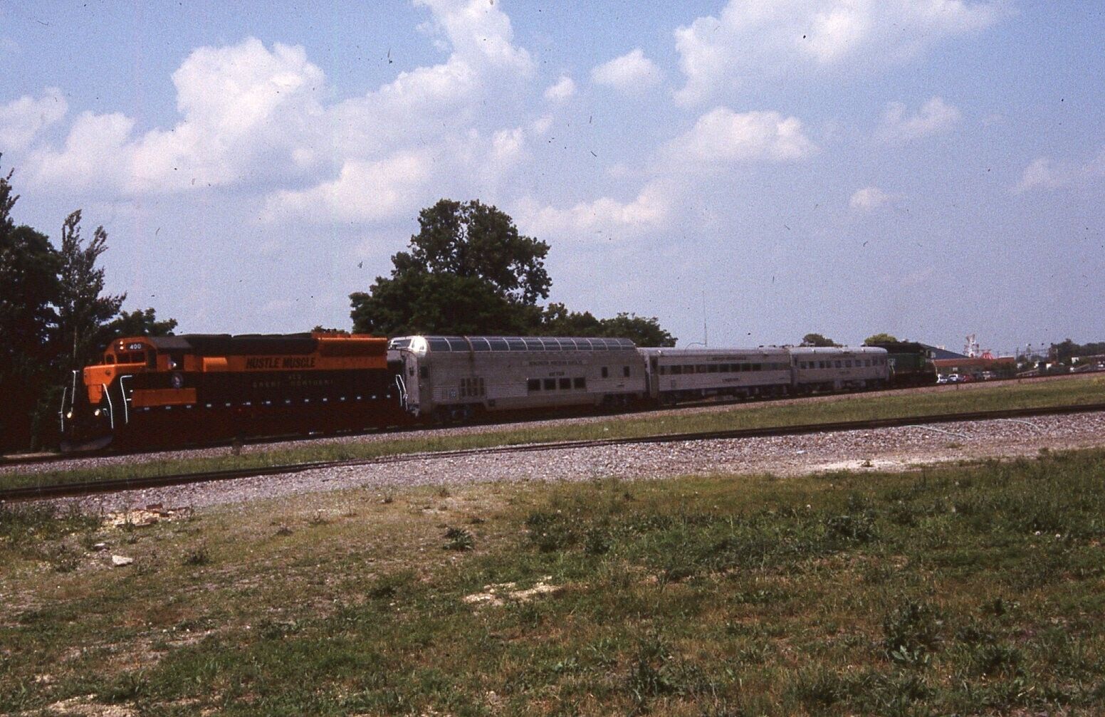 Duplicate Train Slide Great Northern Hustle Muscle #400 Galesburg IL 06/2002