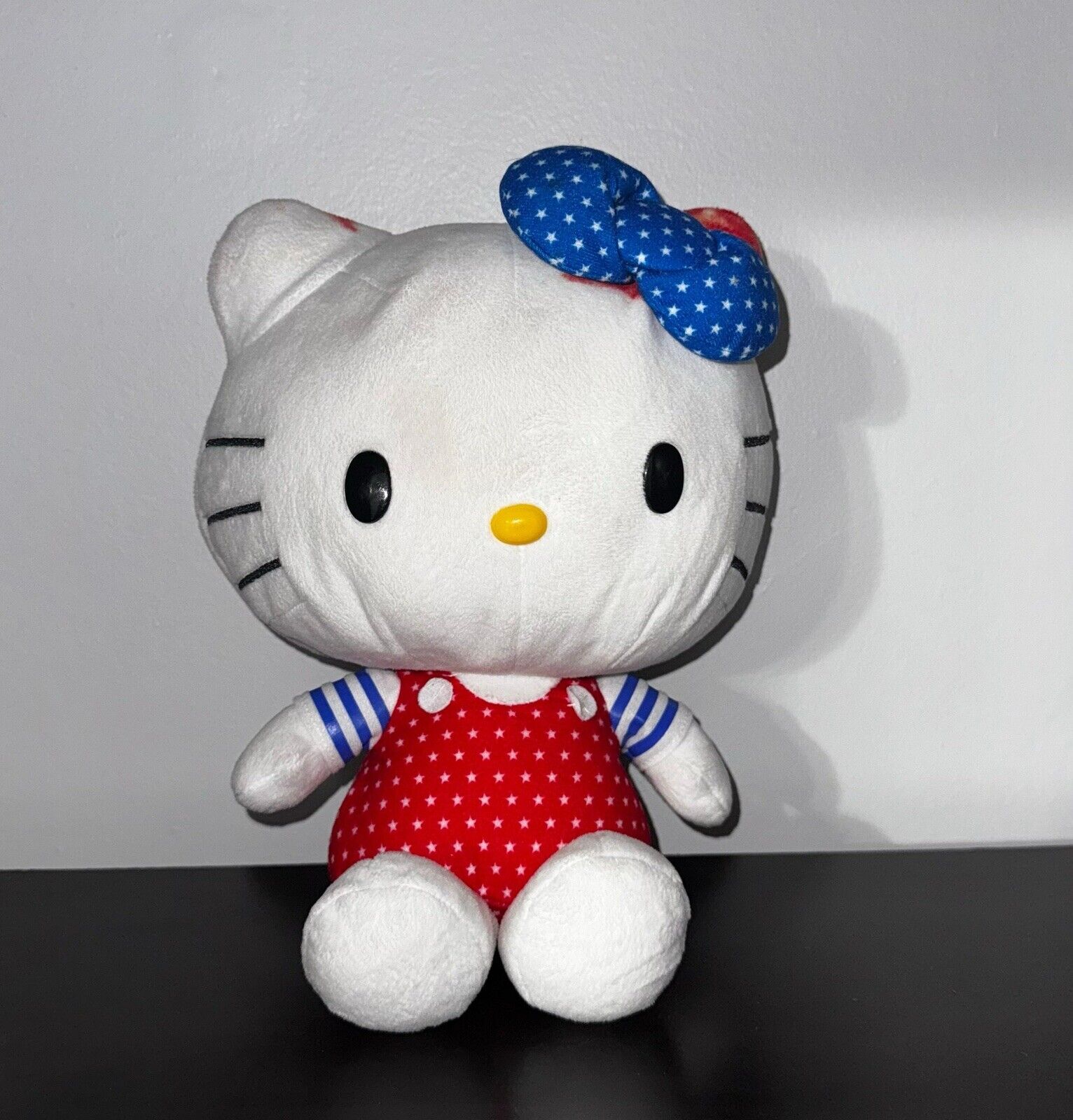 2012 Sanrio Hello Kitty With Flag Colors And  Symbol Very Rare 10”