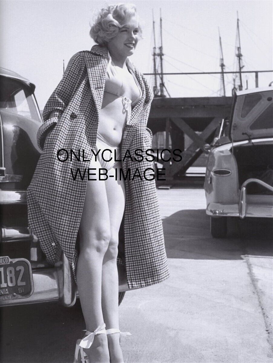 1951 SEXY MARILYN MONROE IN BIKINI SWIMSUIT TWENTIETH CENTURY FOX BACKLOT PHOTO