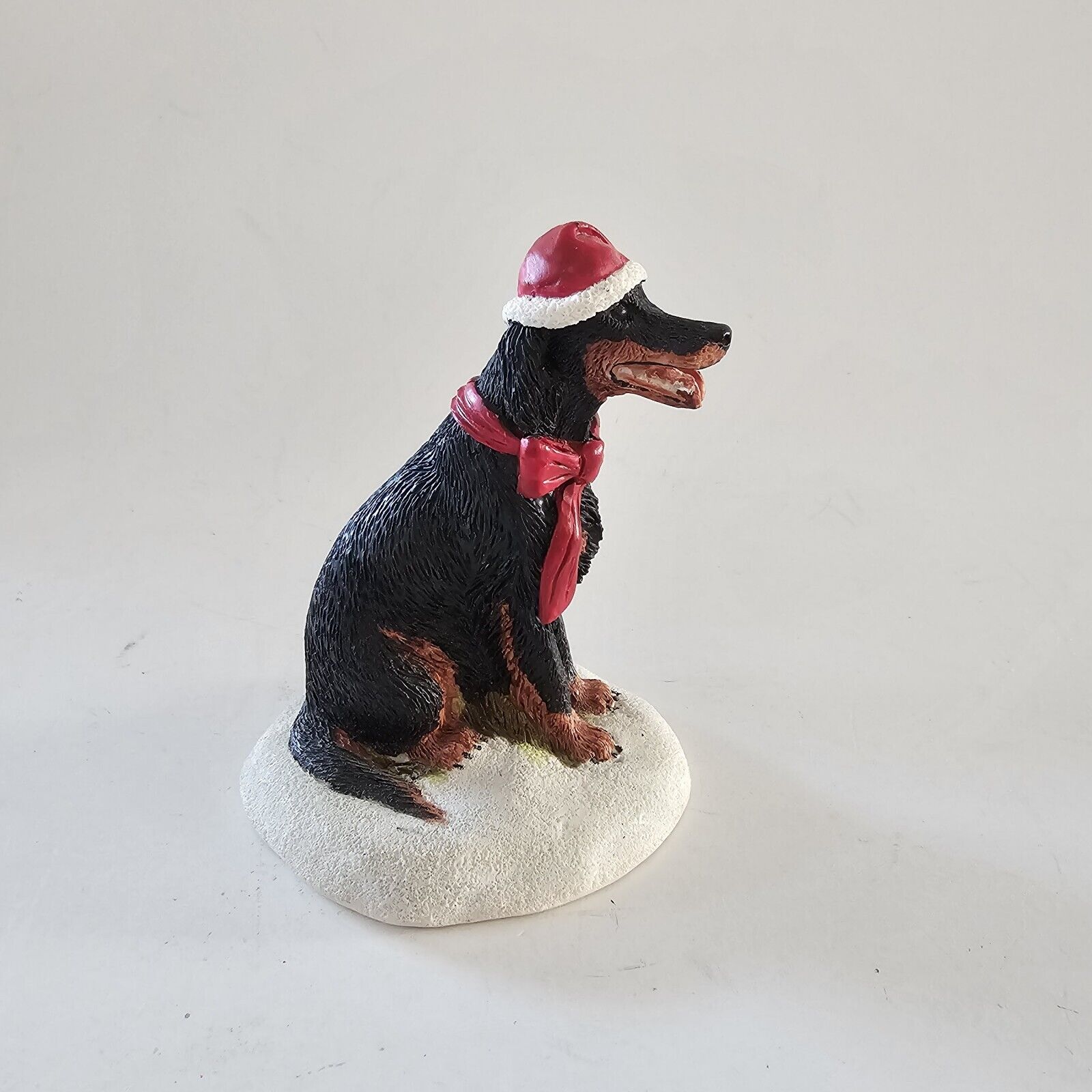 Vintage Charmstone Earl Sherwan Christmas Gordon Setter Dog Santa Hat Figurine