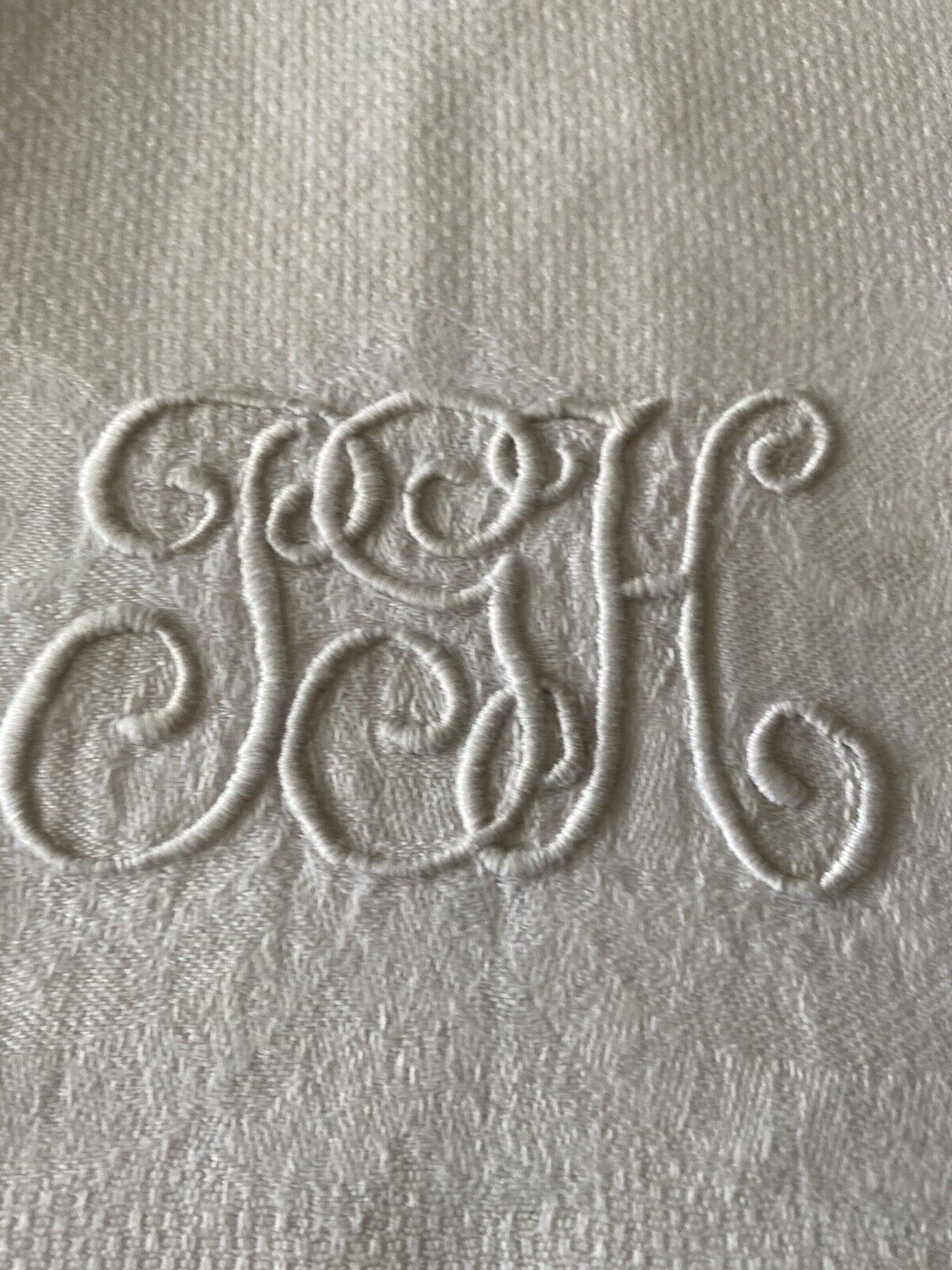 Lovely Vintage 16” x 27” White Irish Linen Damask Show Towel ~ w/Monogram “TGH”