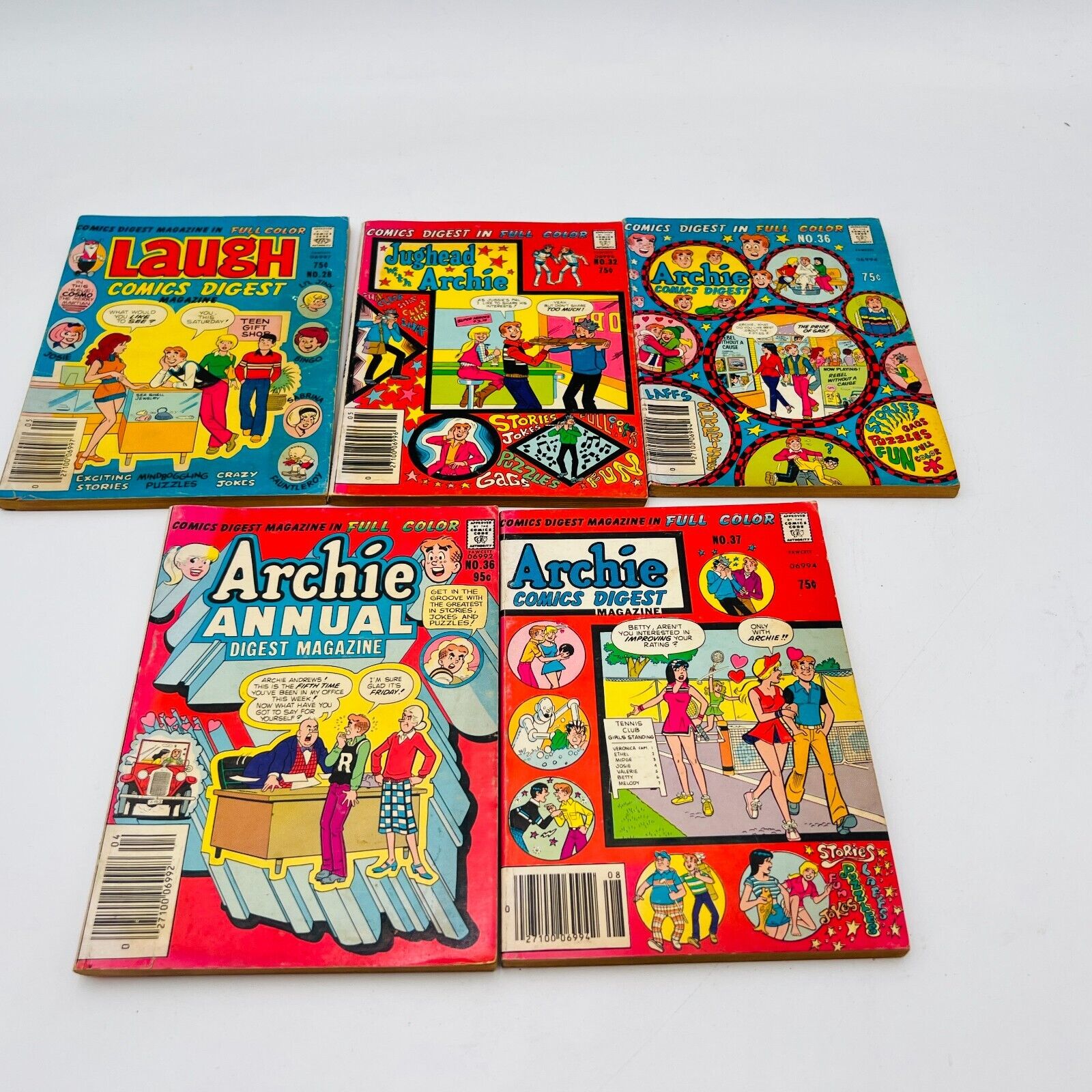 Vintage Lot of 5 Archie, Jughead, and Laugh Comics Digest Magazines
