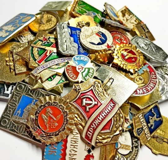 Soviet vintage pin set 25 pcs - random enamel pin Pinbacks