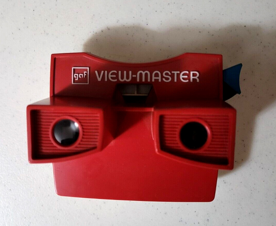 GAF View- Master Red & White.15 REELS. 1 Booklet. VG+. Fast Shipping.Used.
