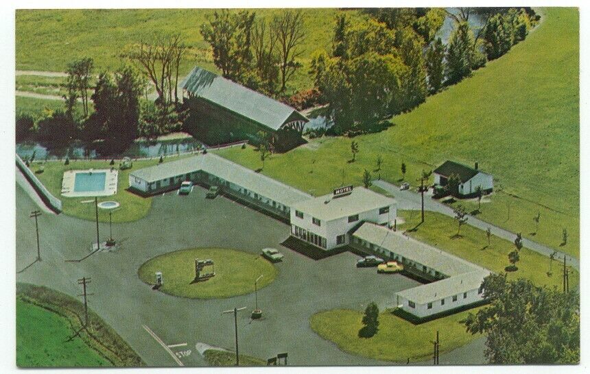 Lyndonville VT Lynburke Motel Vintage Postcard Vermont