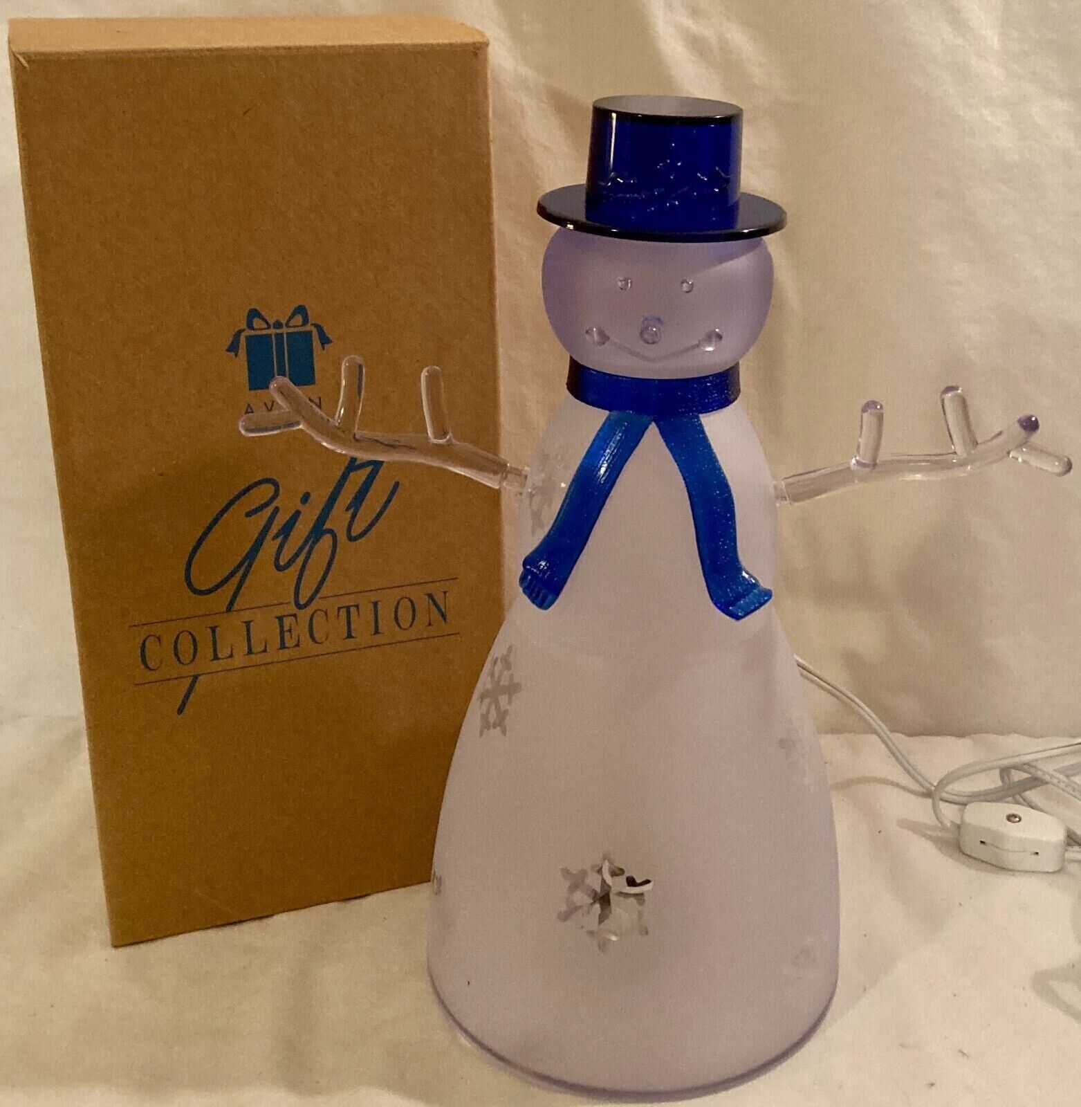 2001 Avon Gift Collection Brilliant Snowman Lamp w/Arms NOS
