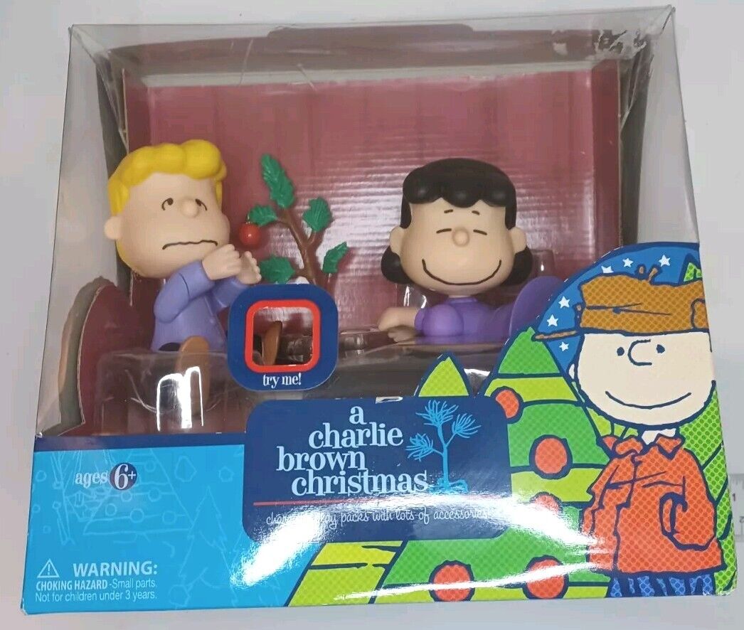 Peanuts Forever Fun  Schroeder and Lucy Christmas Figures Set