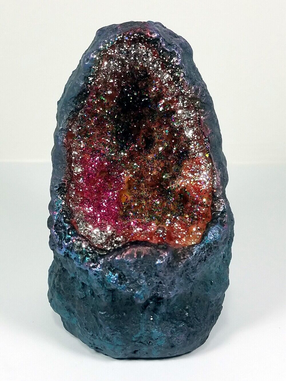 Polyresin Cool Geode Crystal Stone with Cool Color changing Led H - 4\