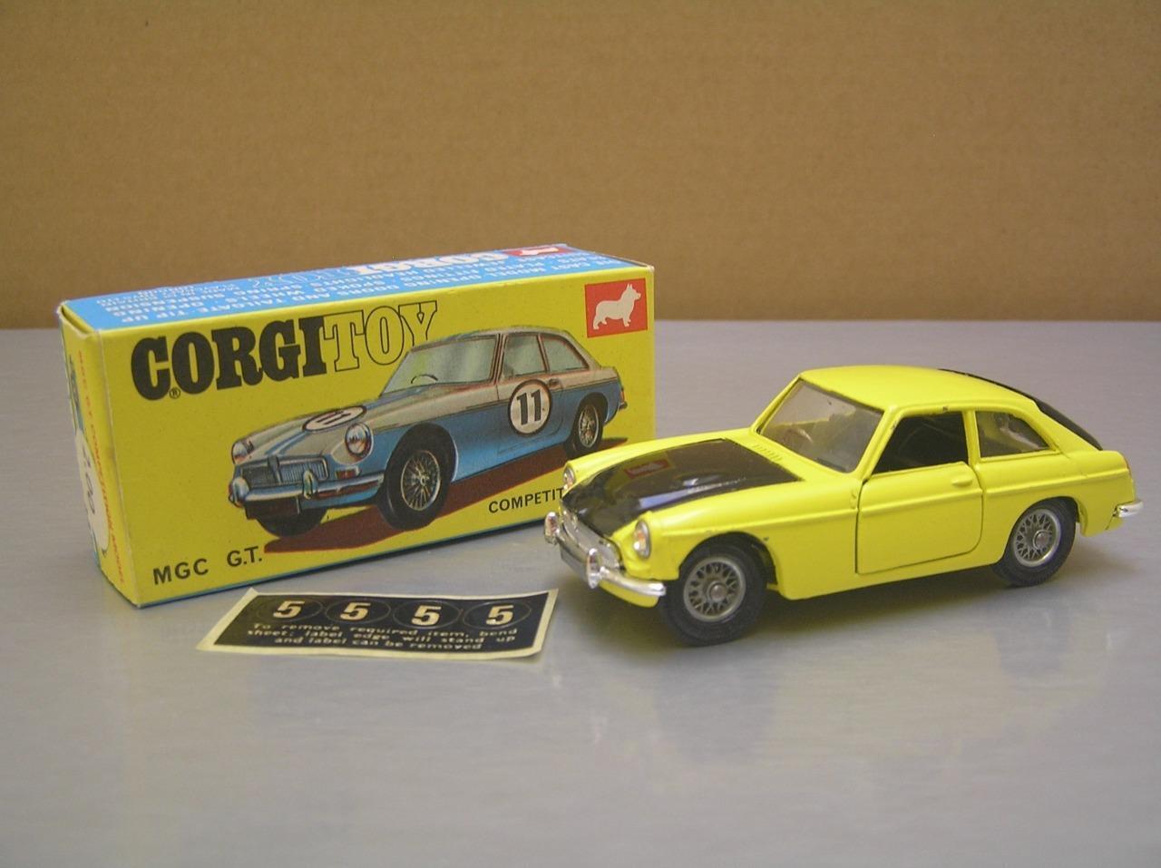 Corgi Toys 345 MGC GT light yellow in rare box + unused decal sheet NMIB+ Superb