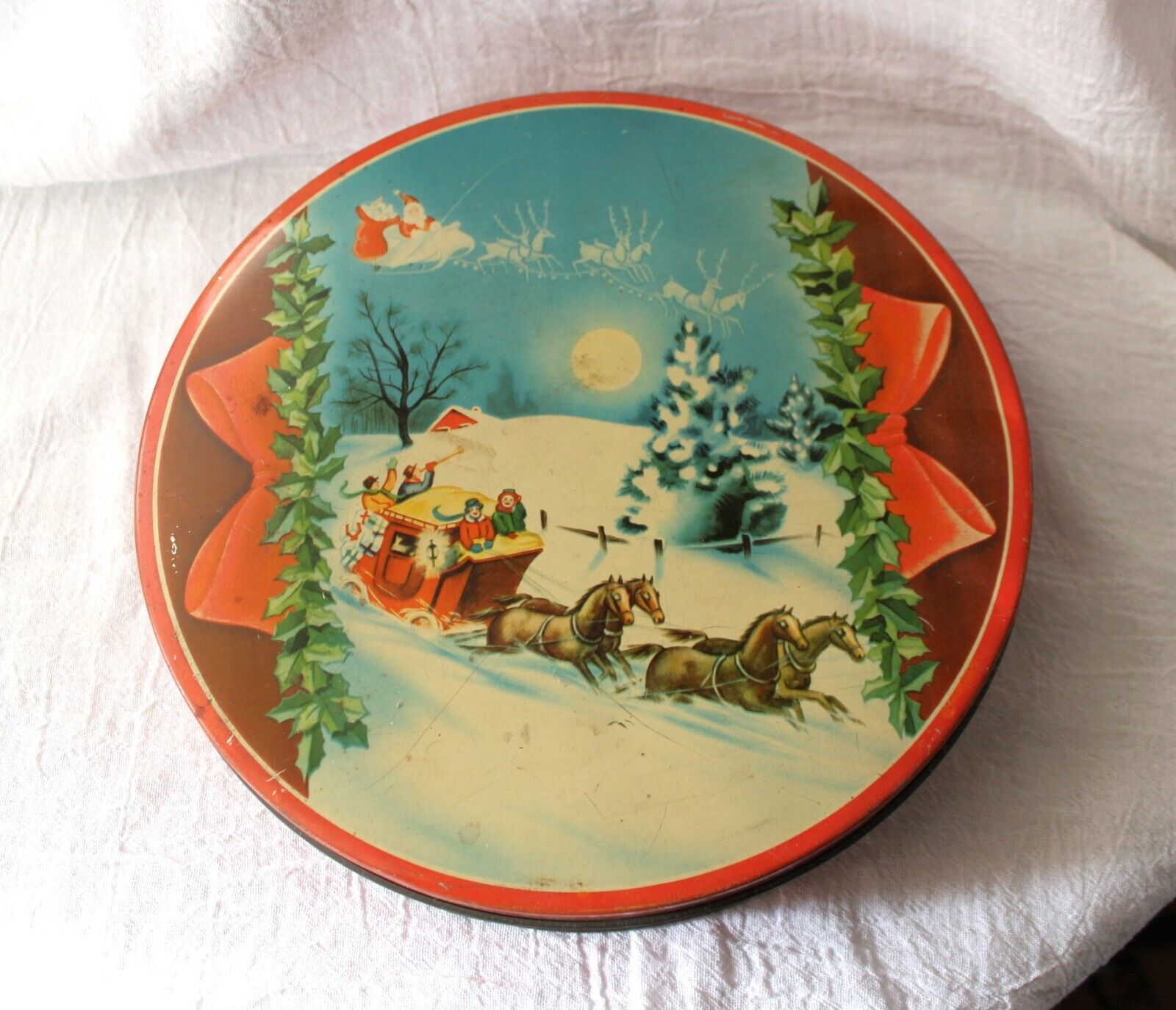 Vintage 40\'s Christmas Scene Tin - Mrs. Sothern Home Made Sweets