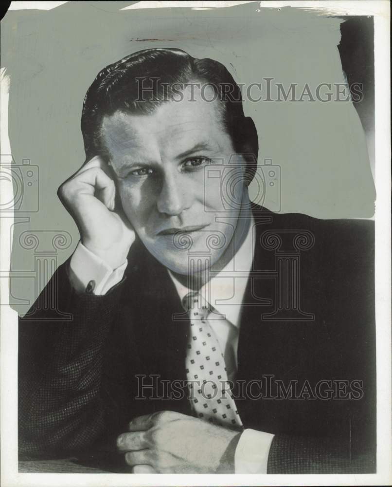 1957 Press Photo Actor Edward Mulhare - afa56730