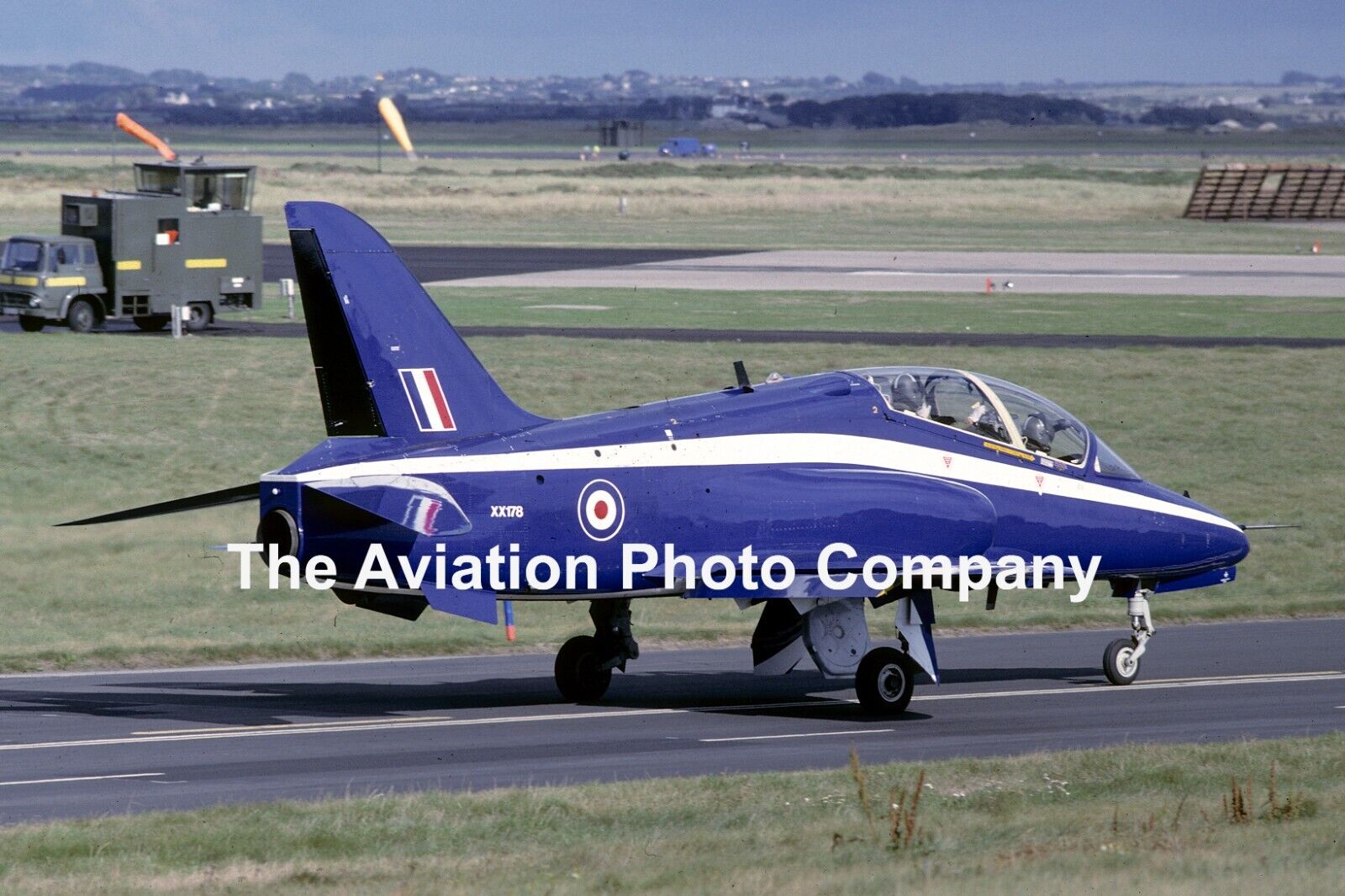 RAF 4 FTS Hawker Siddeley Hawk T.1 XX178 (1995) Photograph