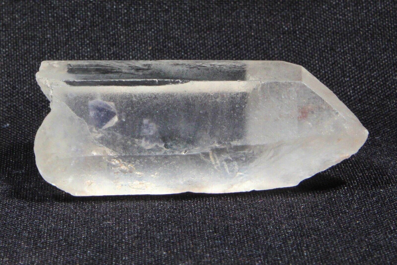 Unpolished natural Quartz with Fluorite inclusions from Madagascar - 40.7 ct