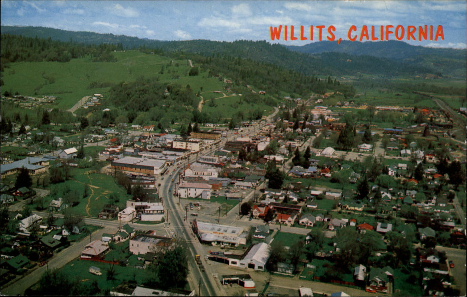 Willits California downtown aerial view 1950s vintage unused postcard