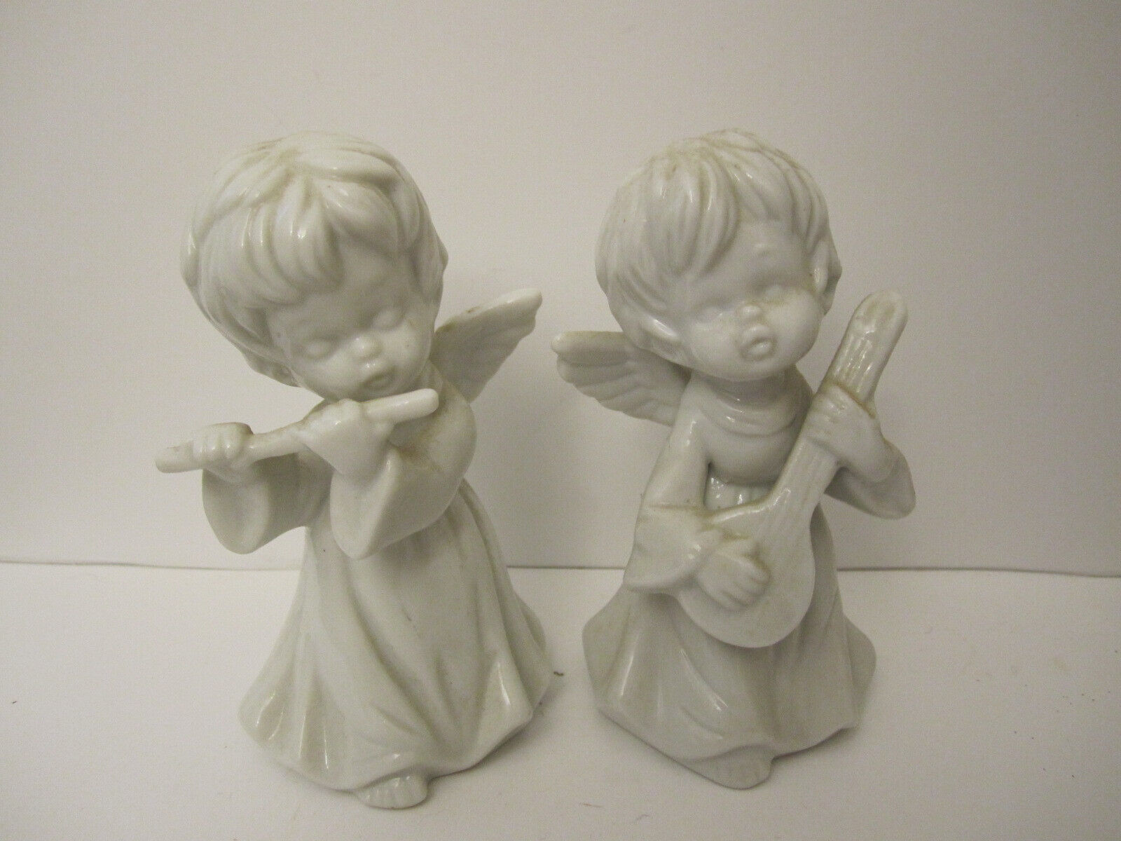 Vtg Japan Ceramic White Angels With Instruments Violin and Mandalin 4.25\