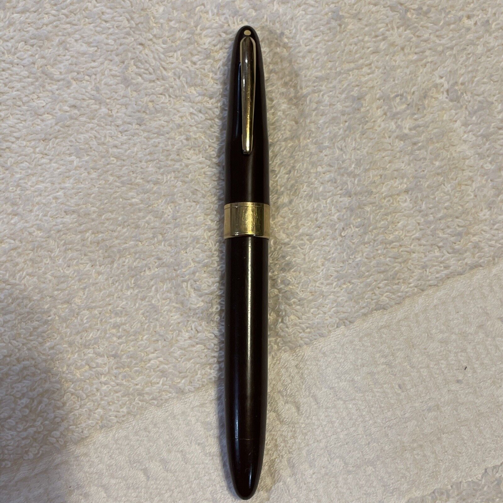 Sheaffer\'s 14K NIB Fountain Pen ~ Made in Fort Madison, Iowa.