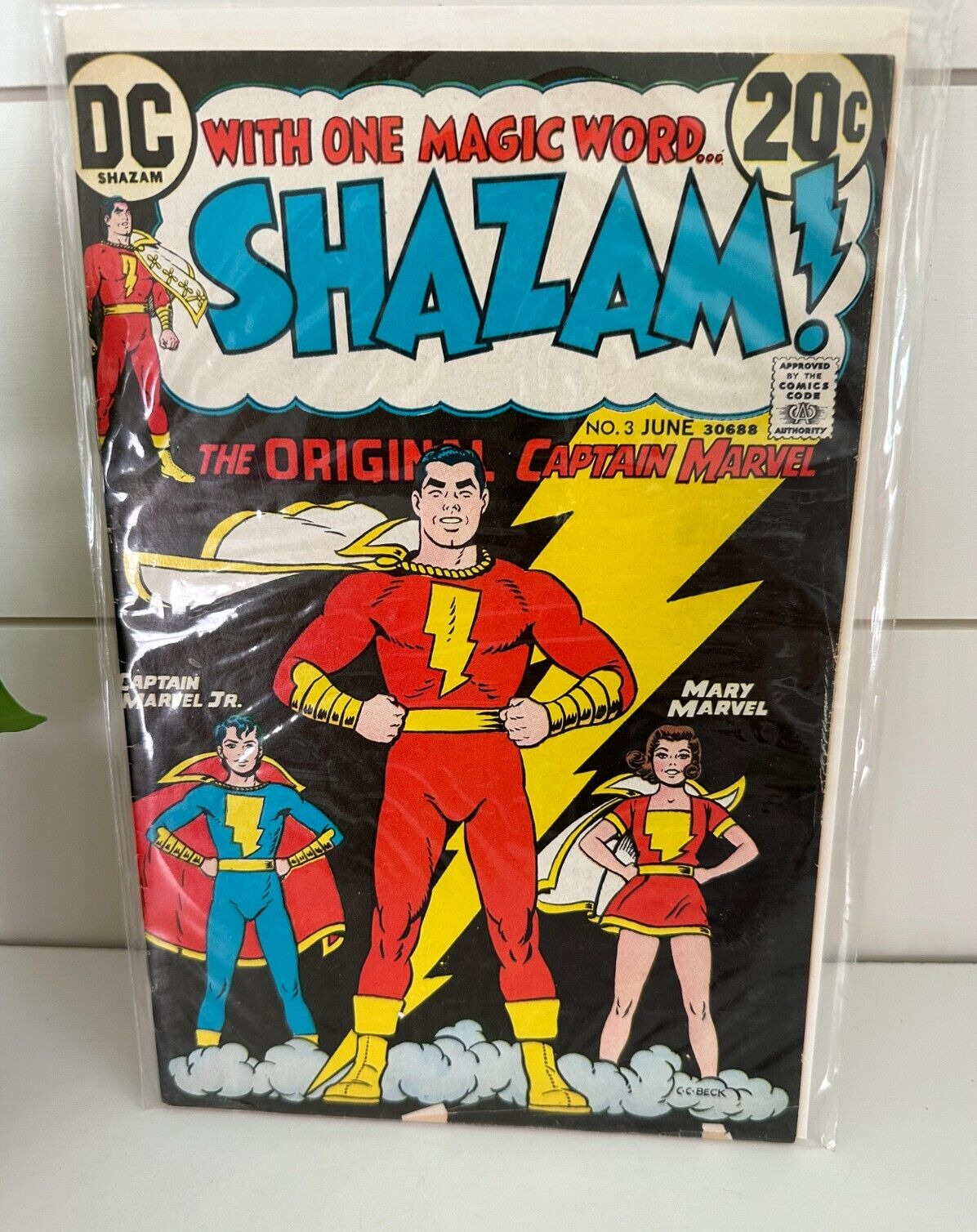 Shazam #3 June 30688 The Original Captain Marvel Comic Book