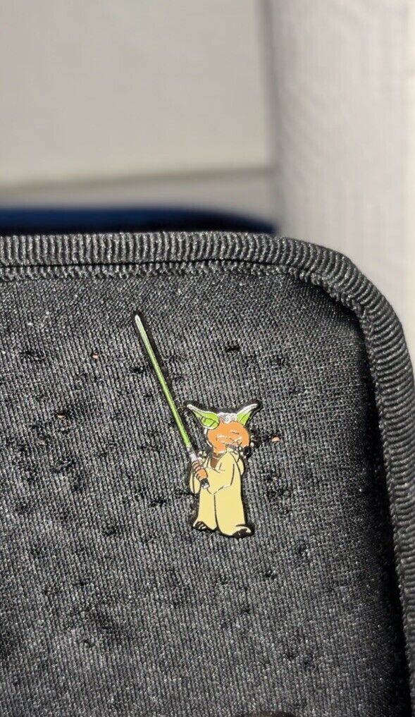 2010 Star Wars Muppets Rizzo The Rat As Yoda Mystery Pin