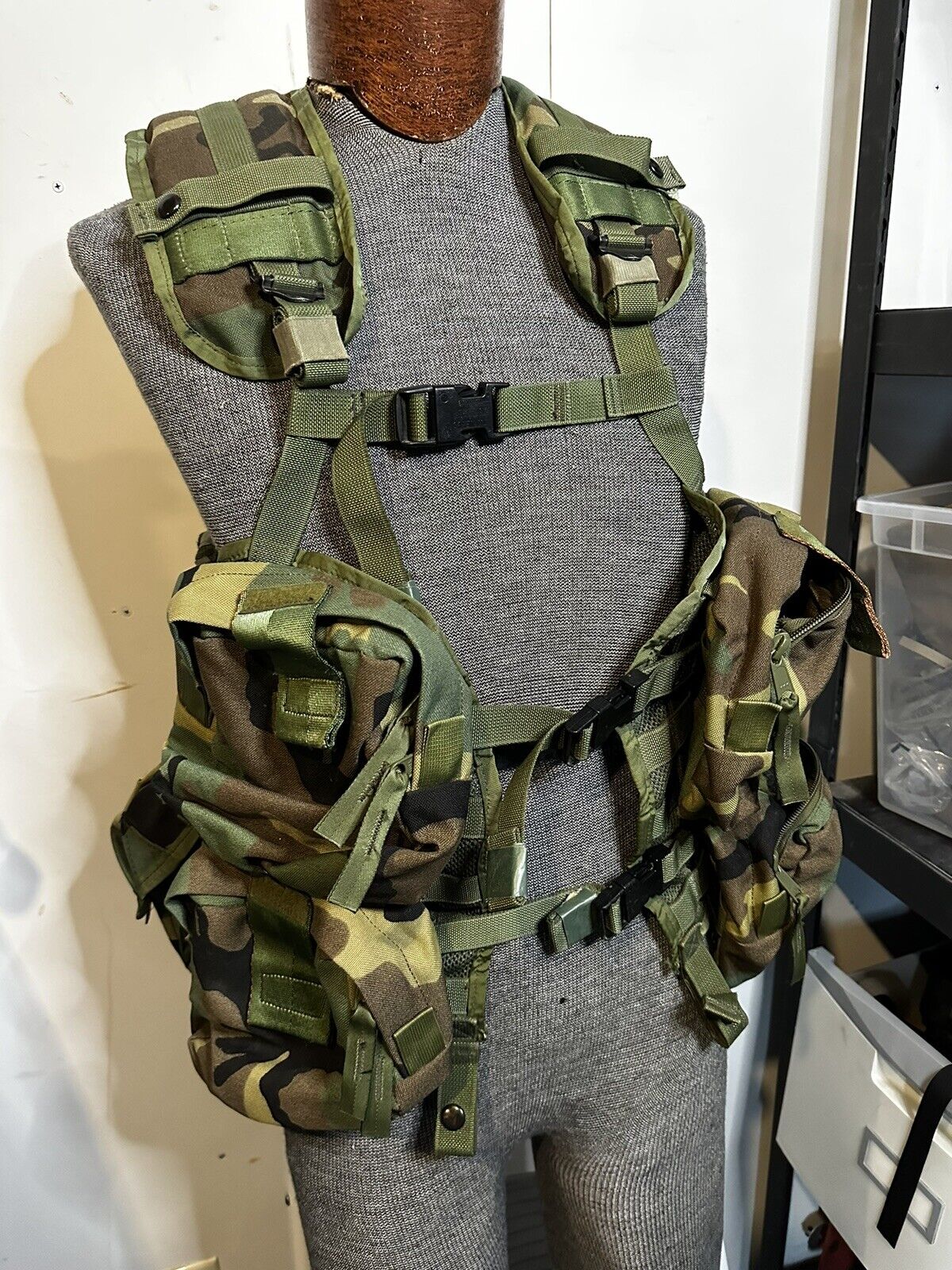Woodland Molle Combat Medic Vest System, Rare GWOT  Magazine pouches