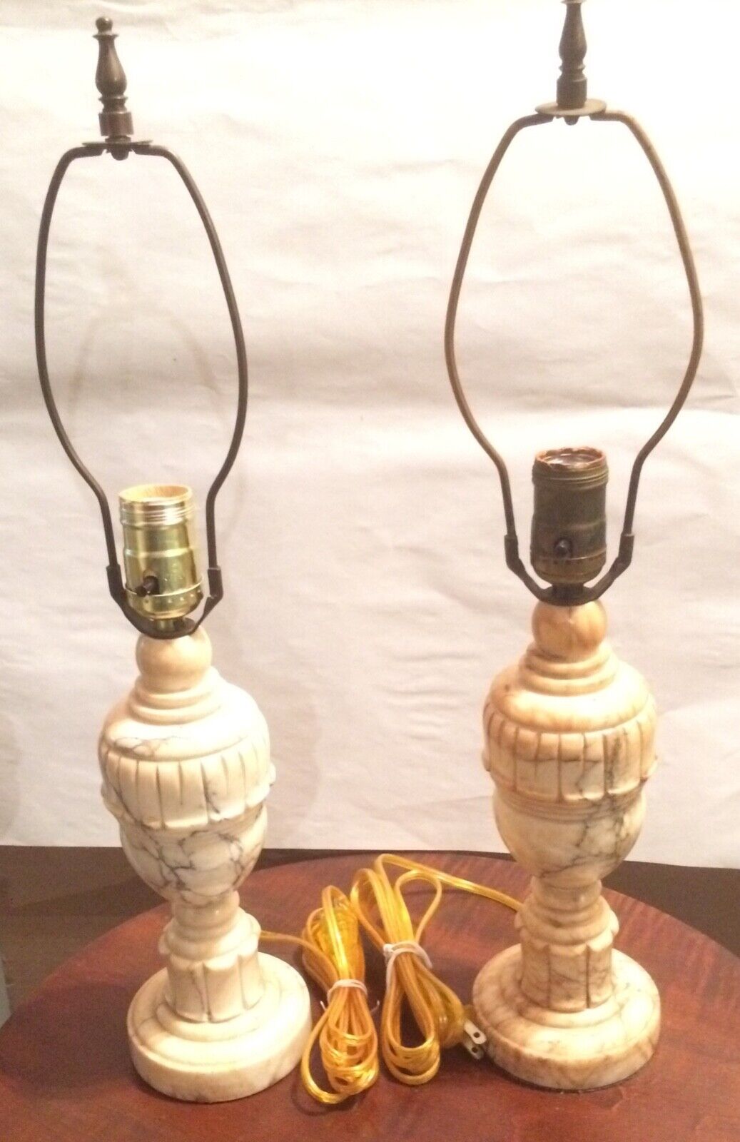 Small Vintage Mid-20th Century Pair Of Alabaster Table Lamps - Cleaned Rewired