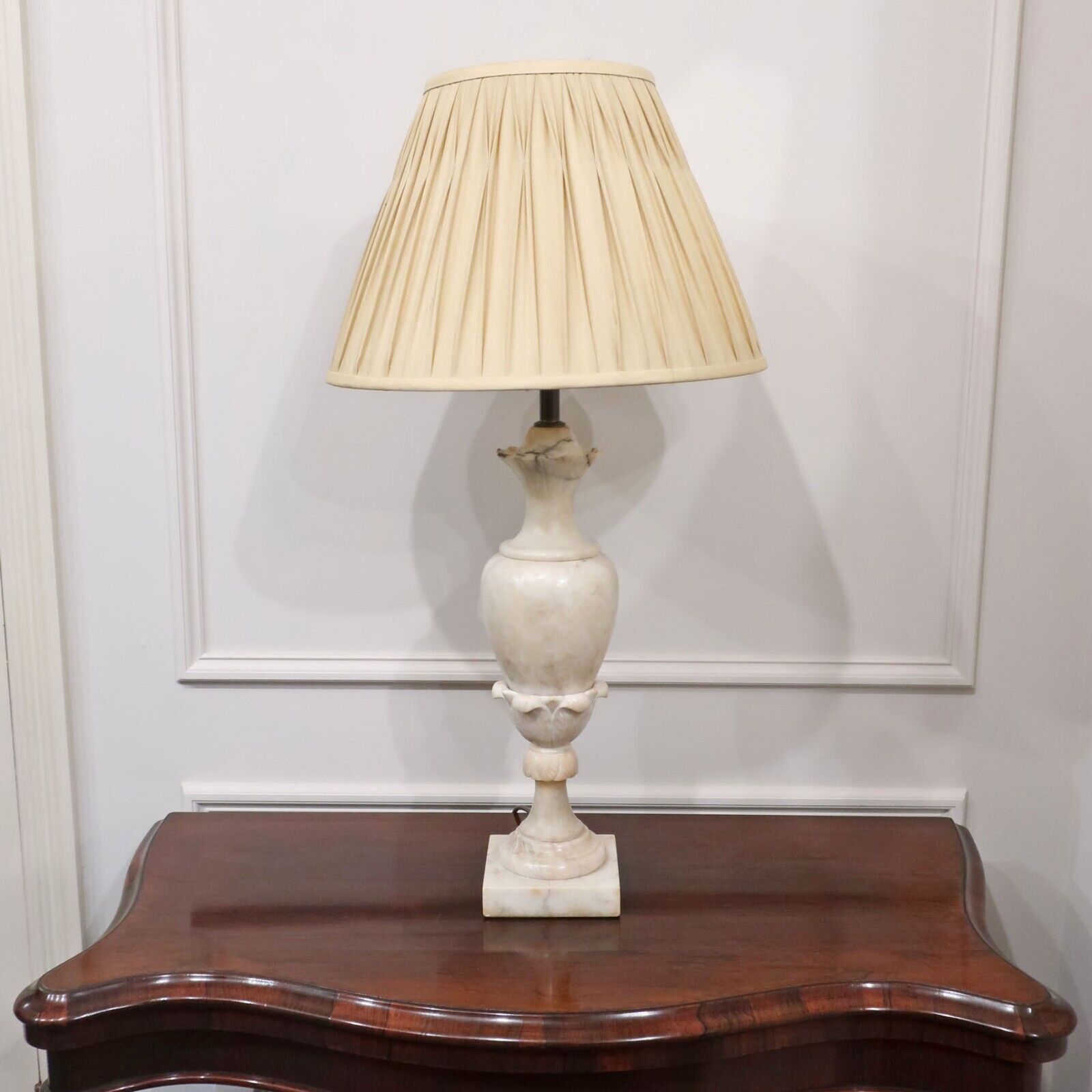 Antique Table Lamp Alabaster Baluster Shaped Early 20th Century Rewired