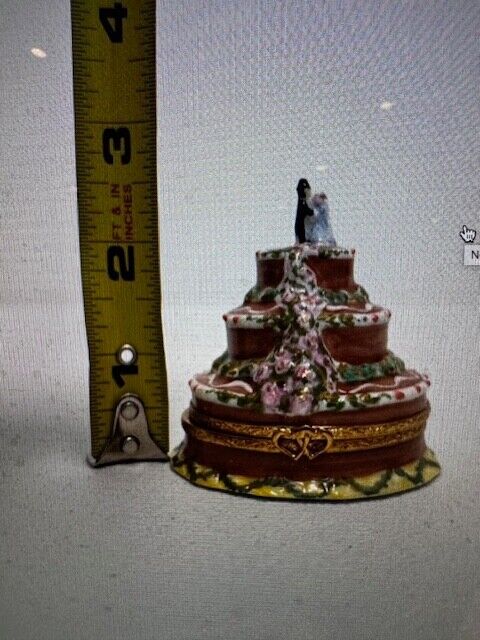 LIMOGES FRANCE BOX ~ WEDDING CAKE ~ BRIDE & GROOM ~ FLOWERS ~ ROSES ~ PEINT MAIN